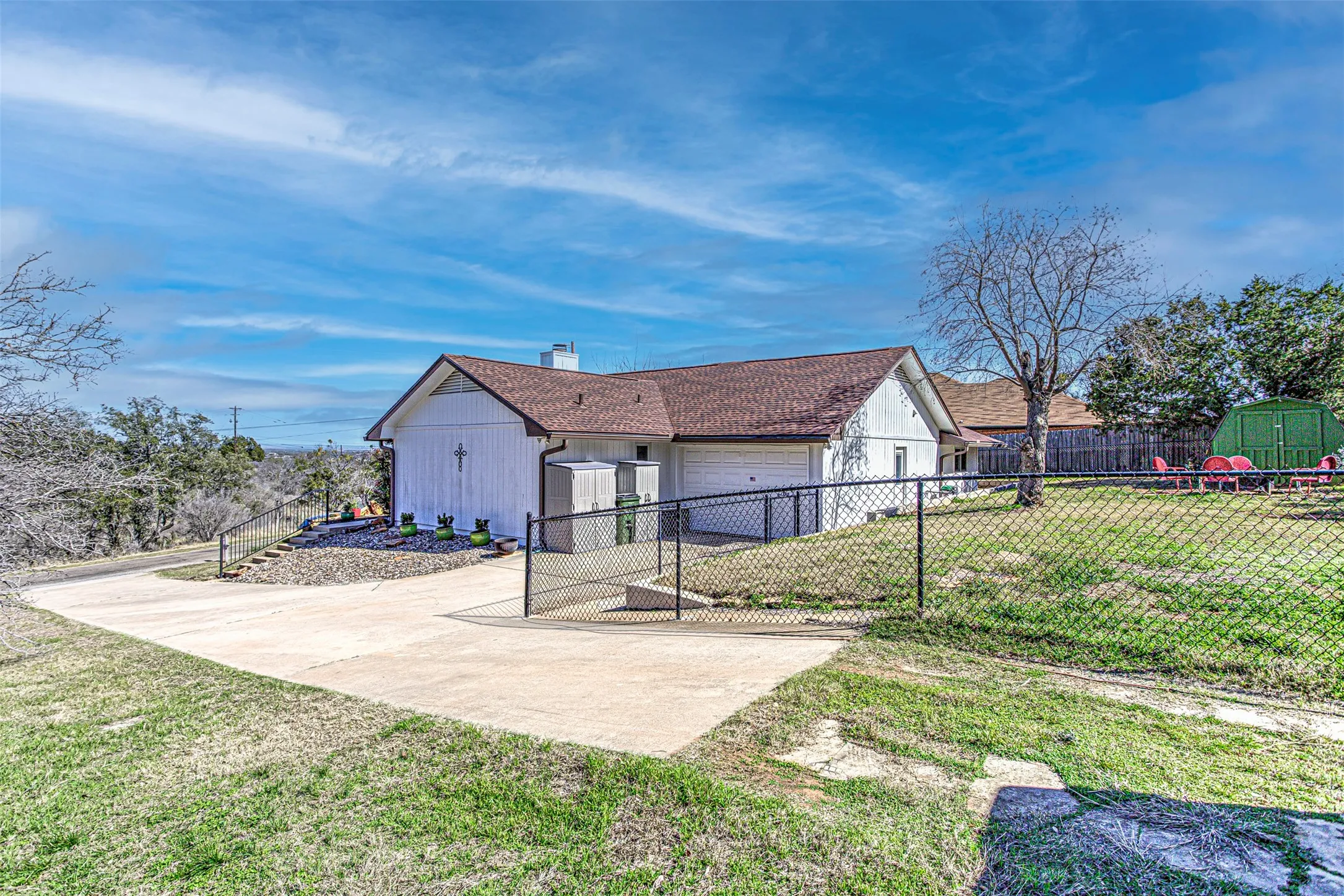 Single Family Residence For Sale in Llano County , 507 Mountain Drive, Horseshoe Bay, Texas 78657, 3 Bedroom, 2 Bathroom, 1 Garage spaces, 1,609 Sqft, built in 1985, mls#21202302, Real Estate Agent in Horseshoe Bay, Homes For Sale in Llano county, Homes For Sale in Horseshoe Bay, Realtor in Horseshoe Bay Texas, Real Estate Brokerage Independent Realty Texas, Luminita Cordes Realtor