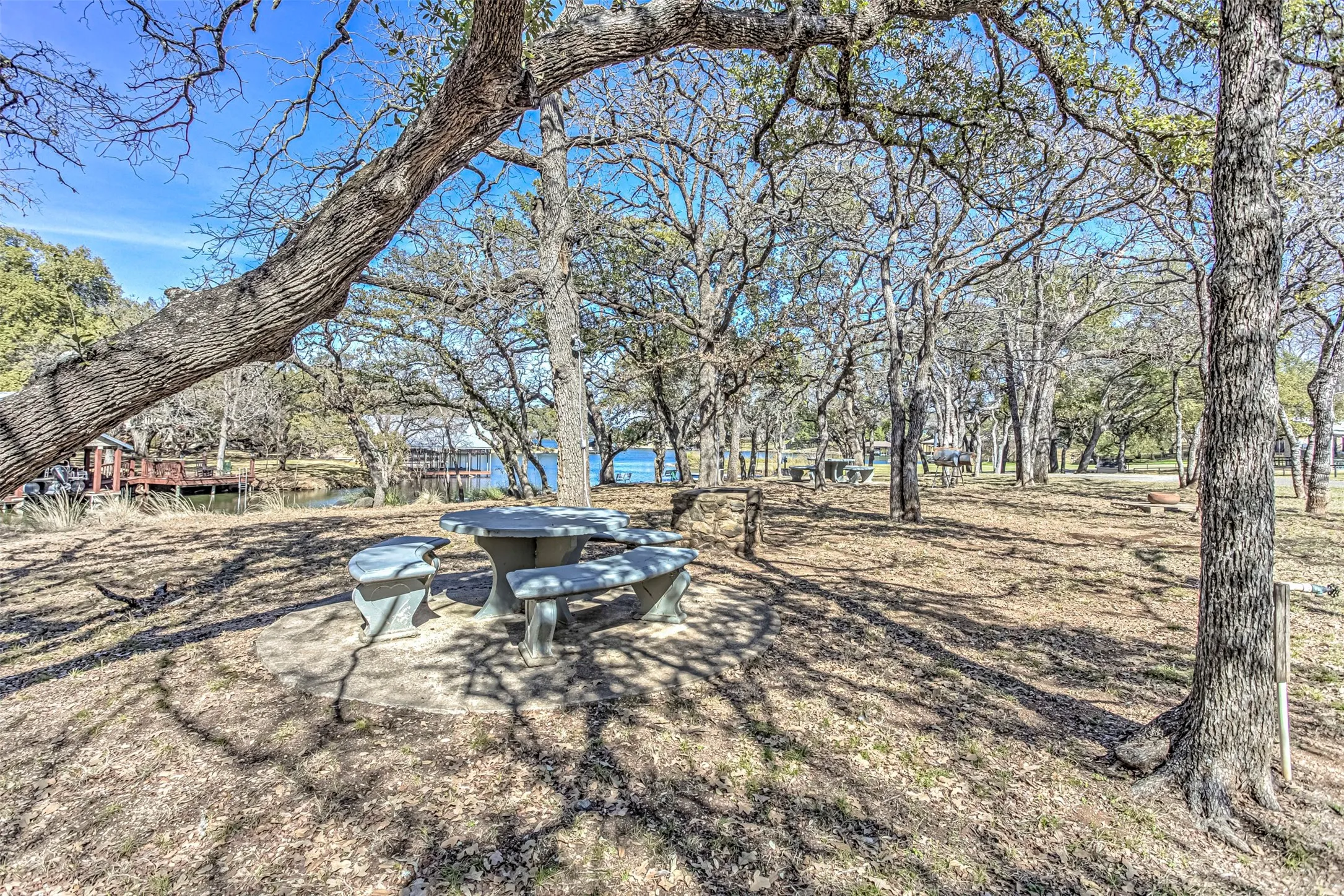 Single Family Residence For Sale in Llano County , 507 Mountain Drive, Horseshoe Bay, Texas 78657, 3 Bedroom, 2 Bathroom, 1 Garage spaces, 1,609 Sqft, built in 1985, mls#21202302, Real Estate Agent in Horseshoe Bay, Homes For Sale in Llano county, Homes For Sale in Horseshoe Bay, Realtor in Horseshoe Bay Texas, Real Estate Brokerage Independent Realty Texas, Luminita Cordes Realtor