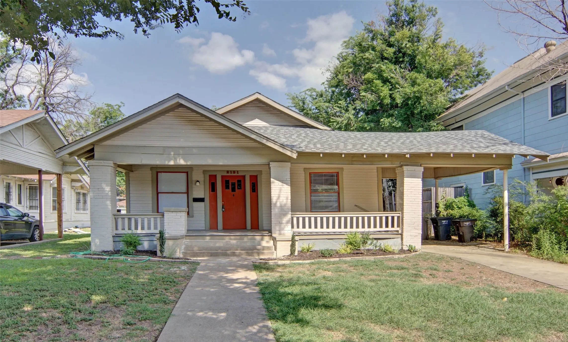 Single Family Residence For Sale in Tarrant County , 2121 Fairmount Avenue, Fort Worth, Texas 76110, 3 Bedrooms, 2 Bathrooms, Garage spaces, 1,560 Sqft, built in 1920, Preowned, Price $495,000, mls#21189092, Real Estate Agent in Fort Worth, Homes For Sale in Tarrant county, Homes For Sale in Fort Worth, Realtor in Fort Worth Texas, Real Estate Brokerage Independent Realty Texas, Luminita Cordes Realtor