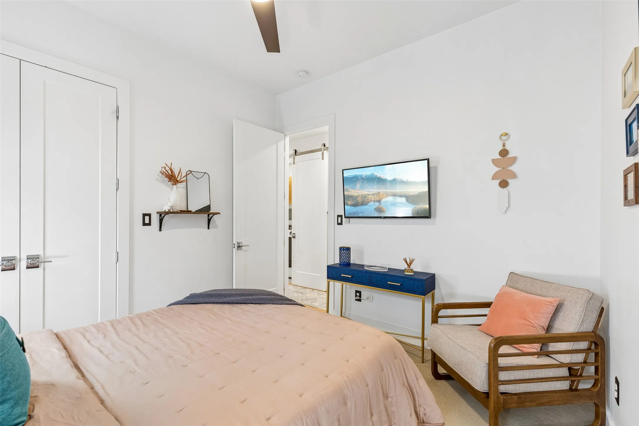 Second bedroom