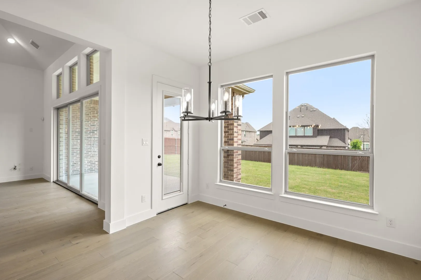 9908 Casa Frontera- Dining-1
