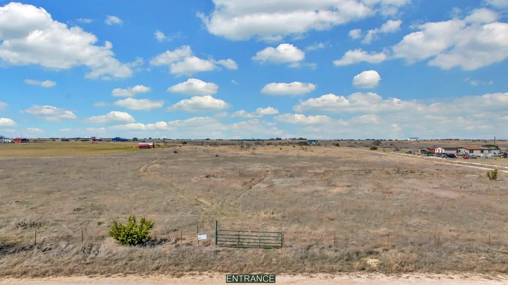 Improved Land For Sale in Bosque County , TBD CR 3535, Clifton, Texas 76634, 0, 0, Garage spaces, 0 Sqft, built in 0, mls#21199826, Real Estate Agent in Clifton, Homes For Sale in Bosque county, Homes For Sale in Clifton, Realtor in Clifton Texas, Real Estate Brokerage Independent Realty Texas, Luminita Cordes Realtor