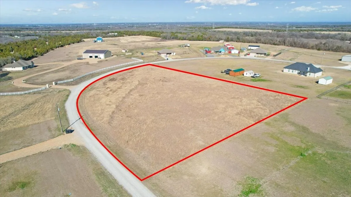 Unimproved Land For Sale in Fannin County , 301 Marshall Circle, Whitewright, Texas 75491, 0, 0, Garage spaces, 0 Sqft, built in 0, Price $137,000, mls#21202447, Real Estate Agent in Whitewright, Homes For Sale in Fannin county, Homes For Sale in Whitewright, Realtor in Whitewright Texas, Real Estate Brokerage Independent Realty Texas, Luminita Cordes Realtor