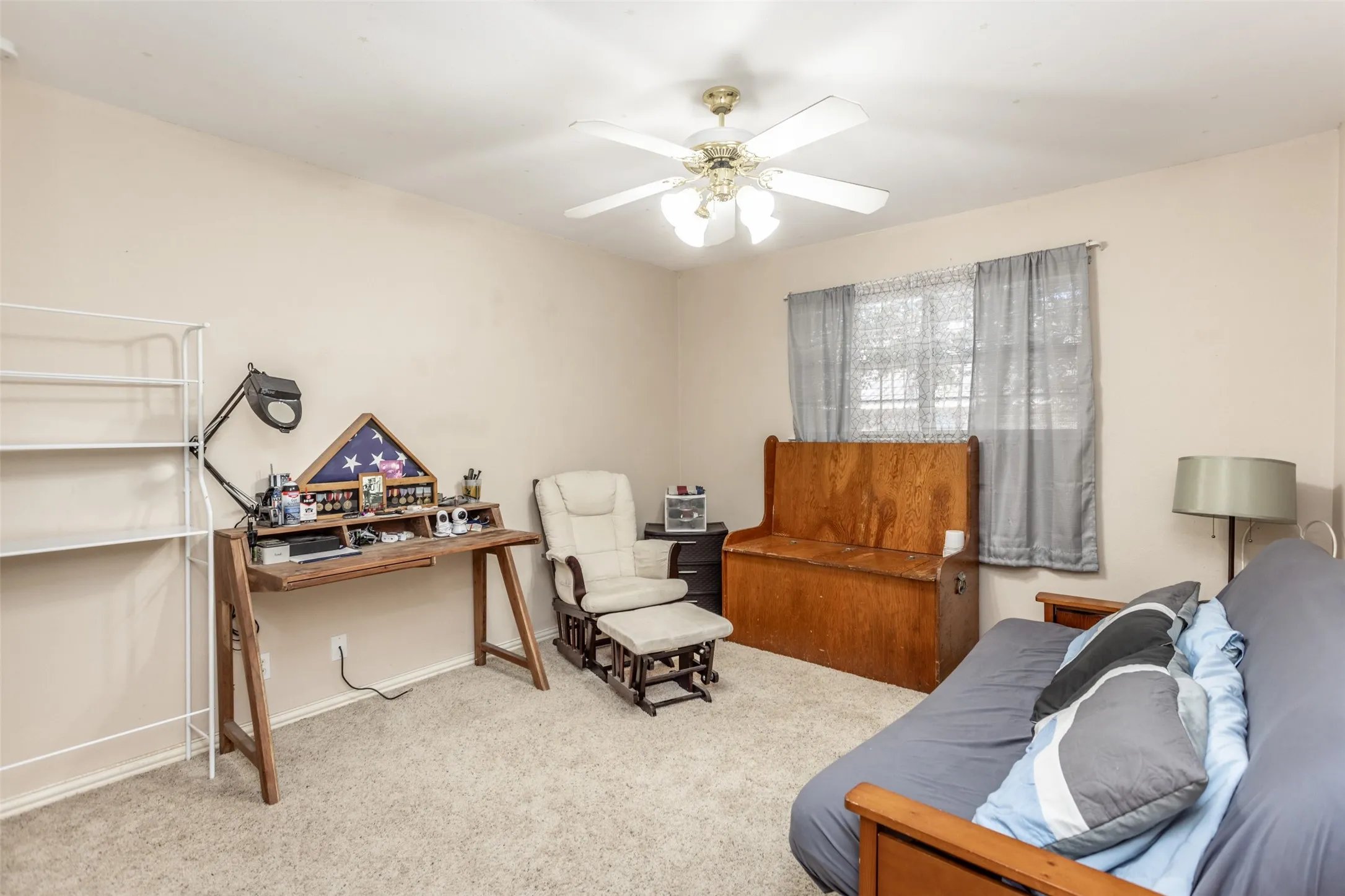 Single Family Residence For Sale in Grayson County , 2424 Jolinda Lane, Whitesboro, Texas 76273, 3 Bedroom, 2 Bathroom, 2 Garage spaces, 2,304 Sqft, built in 1996, mls#21202245, Real Estate Agent in Whitesboro, Homes For Sale in Grayson county, Homes For Sale in Whitesboro, Realtor in Whitesboro Texas, Real Estate Brokerage Independent Realty Texas, Luminita Cordes Realtor