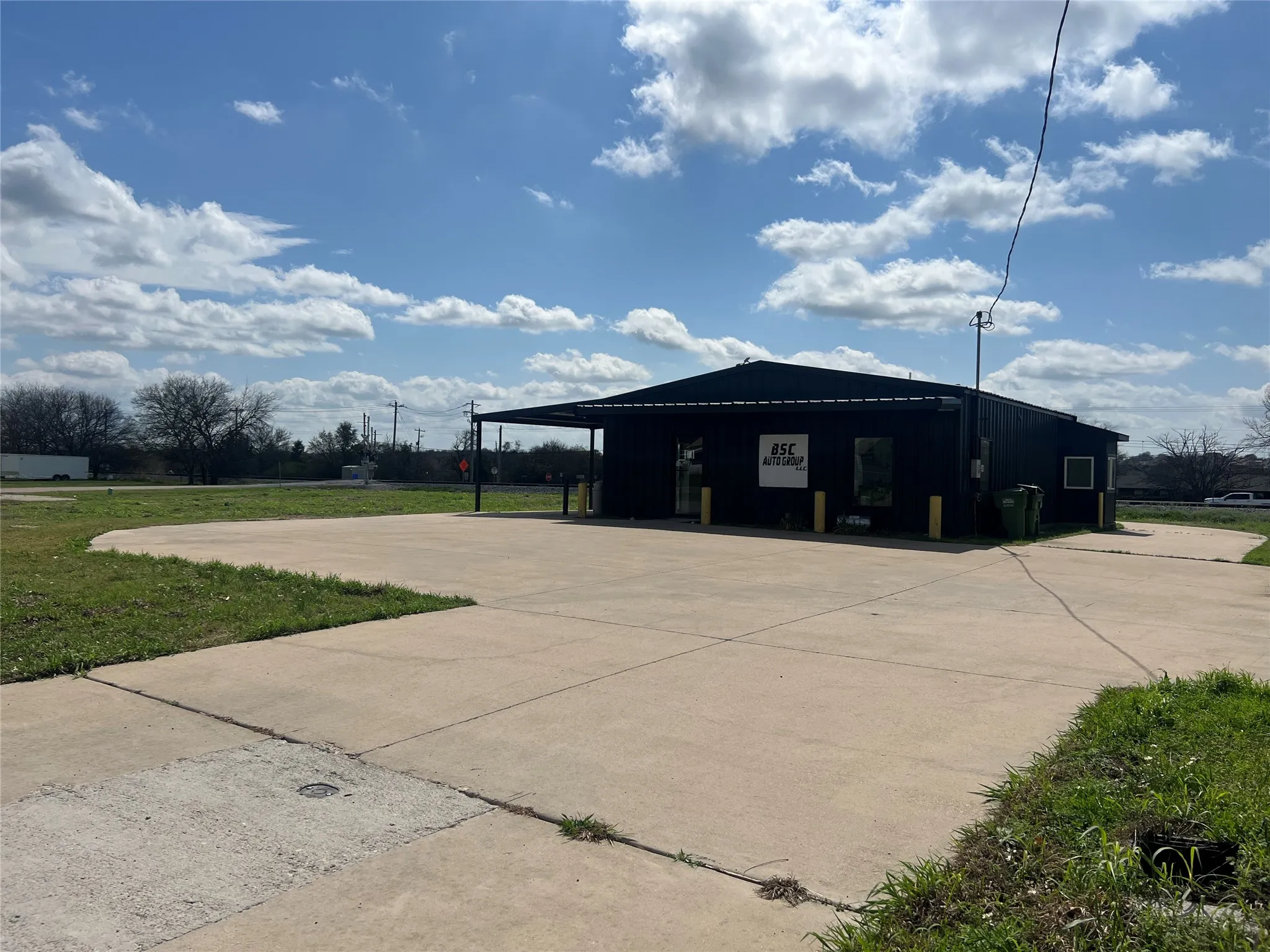 Office For Sale in Johnson County , 300 E Railroad Avenue, Godley, Texas 76044, 0, 0, Garage spaces, 0 Sqft, built in 2008, Preowned, mls#21201137, Real Estate Agent in Godley, Homes For Sale in Johnson county, Homes For Sale in Godley, Realtor in Godley Texas, Real Estate Brokerage Independent Realty Texas, Luminita Cordes Realtor