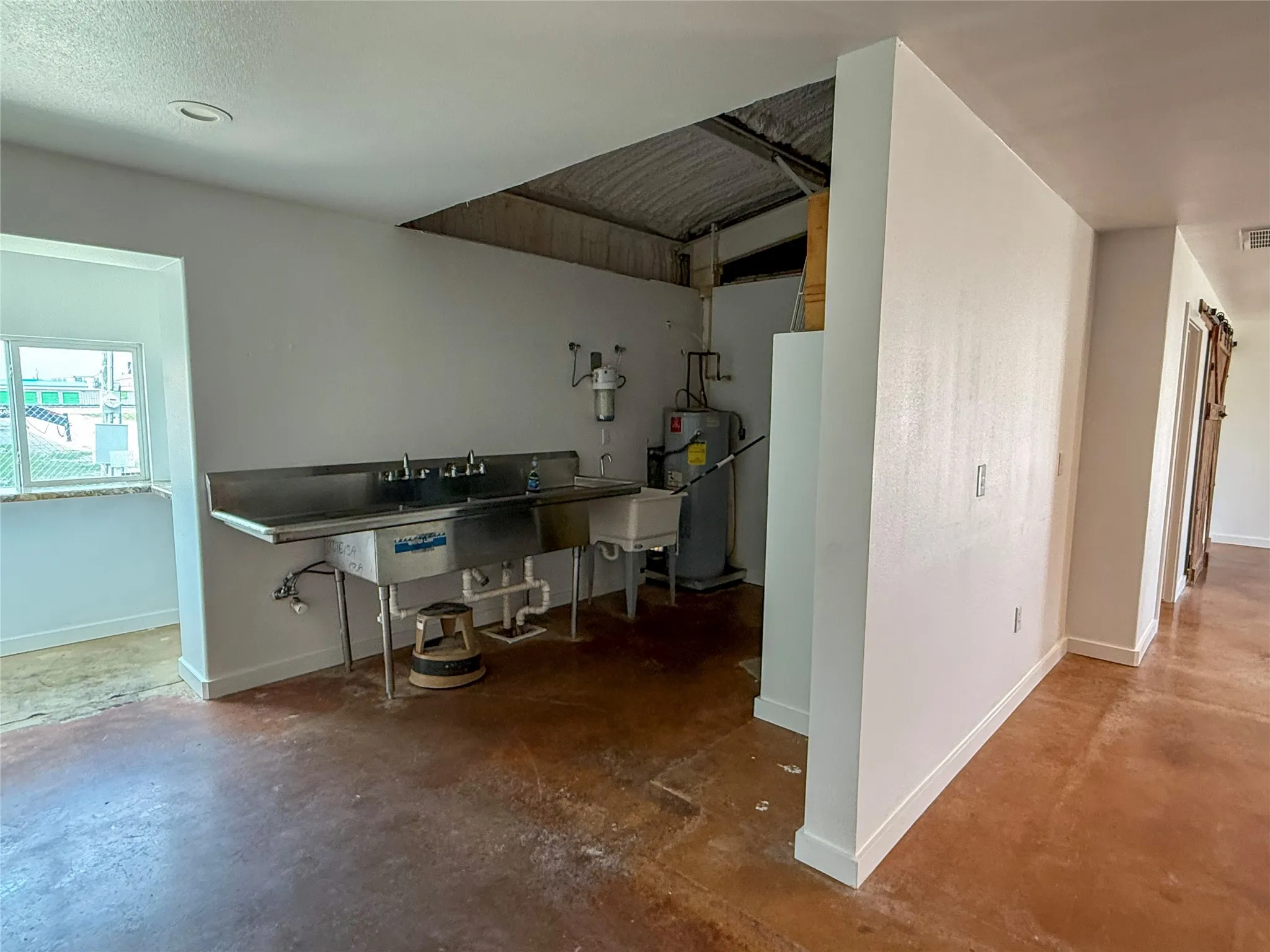 Office For Sale in Johnson County , 300 E Railroad Avenue, Godley, Texas 76044, 0, 0, Garage spaces, 0 Sqft, built in 2008, Preowned, mls#21201137, Real Estate Agent in Godley, Homes For Sale in Johnson county, Homes For Sale in Godley, Realtor in Godley Texas, Real Estate Brokerage Independent Realty Texas, Luminita Cordes Realtor