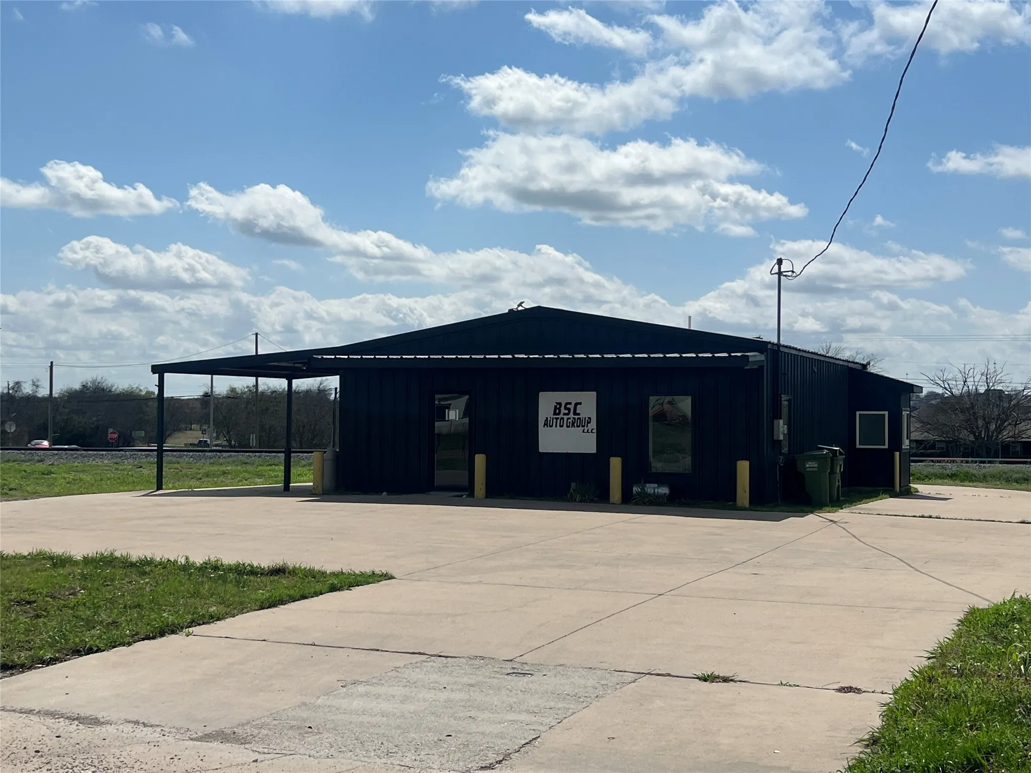 Office For Sale in Johnson County , 300 E Railroad Avenue, Godley, Texas 76044, 0, 0, Garage spaces, 0 Sqft, built in 2008, Preowned, mls#21201137, Real Estate Agent in Godley, Homes For Sale in Johnson county, Homes For Sale in Godley, Realtor in Godley Texas, Real Estate Brokerage Independent Realty Texas, Luminita Cordes Realtor