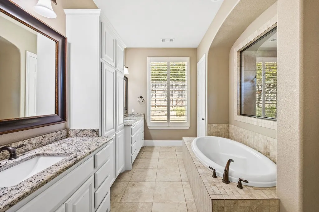 Single Family Residence For Sale in Collin County , 1021 White Crest Lane, Prosper, Texas 75078, 4 Bedroom, 4 Bathroom, 3 Garage spaces, 3,387 Sqft, built in 2014, mls#21185942, Real Estate Agent in Prosper, Homes For Sale in Collin county, Homes For Sale in Prosper, Realtor in Prosper Texas, Real Estate Brokerage Independent Realty Texas, Luminita Cordes Realtor