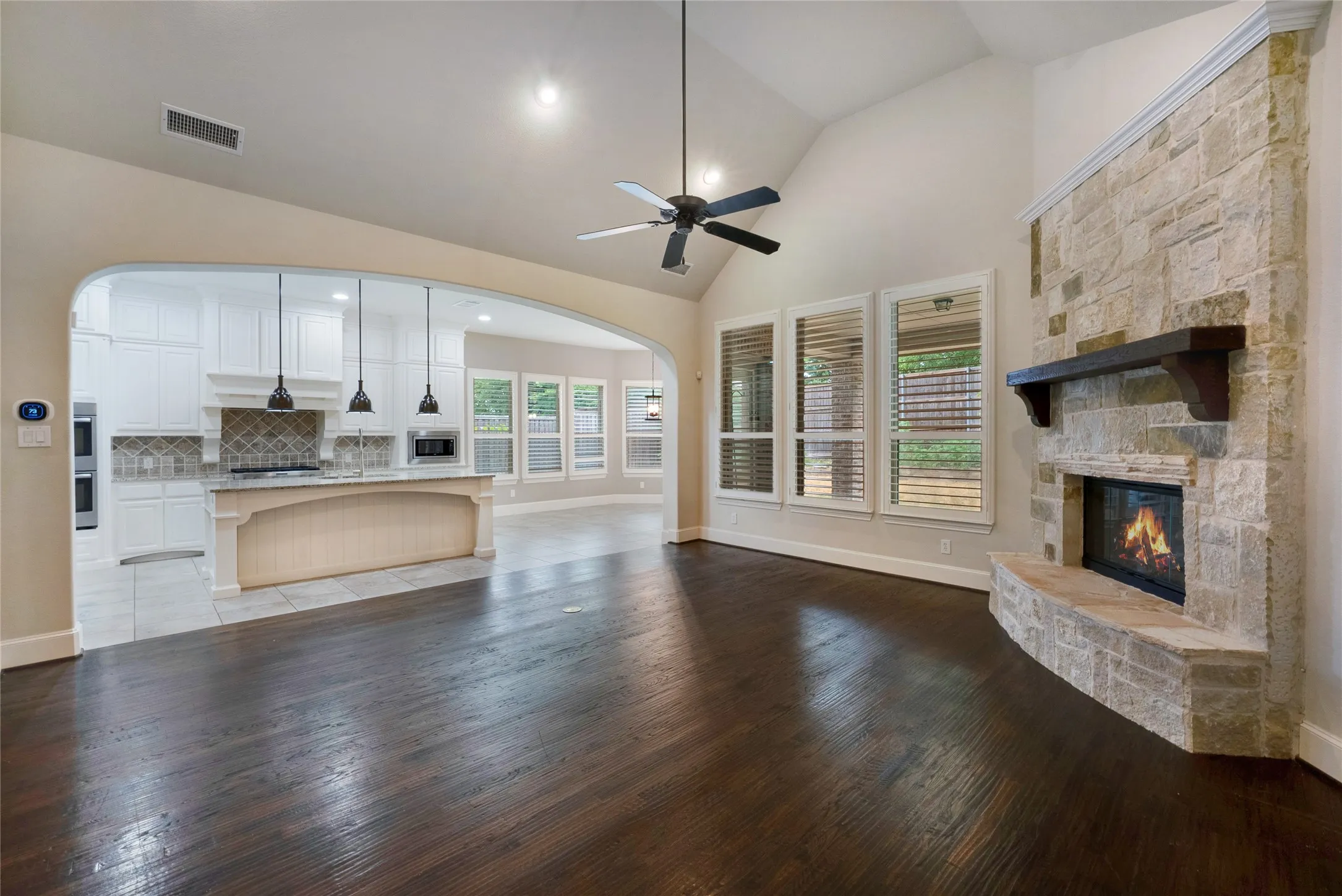 Single Family Residence For Sale in Collin County , 1021 White Crest Lane, Prosper, Texas 75078, 4 Bedroom, 4 Bathroom, 3 Garage spaces, 3,387 Sqft, built in 2014, mls#21185942, Real Estate Agent in Prosper, Homes For Sale in Collin county, Homes For Sale in Prosper, Realtor in Prosper Texas, Real Estate Brokerage Independent Realty Texas, Luminita Cordes Realtor