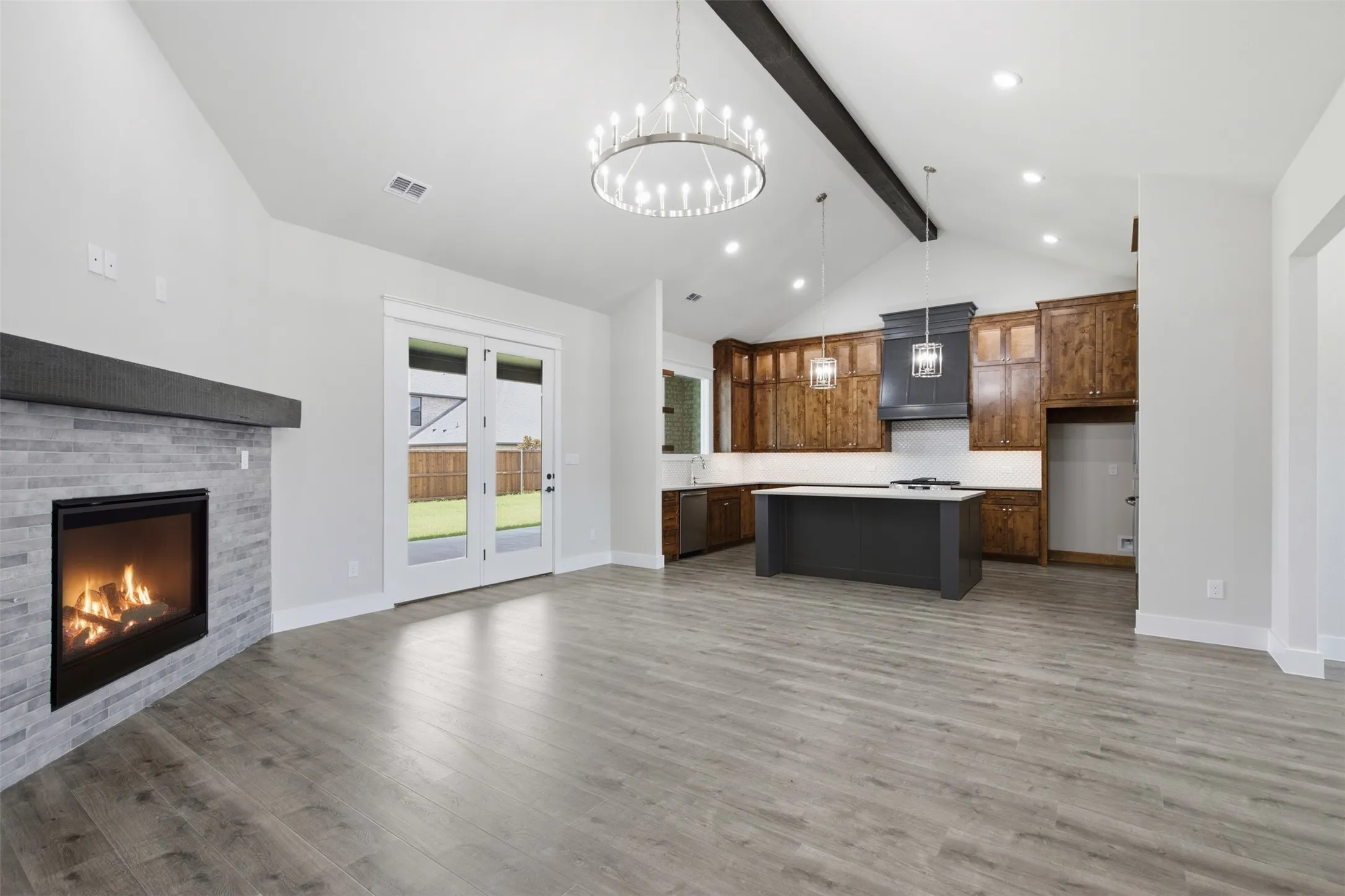 Single Family Residence For Sale in Grayson County , 709 Allison Drive, Van Alstyne, Texas 75495, 5 Bedroom, 3 Bathroom, 3 Garage spaces, 2,718 Sqft, built in 2026, New Construction - Incomplete, mls#21200536, Real Estate Agent in Van Alstyne, Homes For Sale in Grayson county, Homes For Sale in Van Alstyne, Realtor in Van Alstyne Texas, Real Estate Brokerage Independent Realty Texas, Luminita Cordes Realtor
