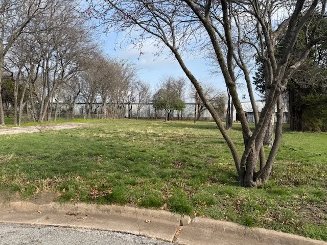Unimproved Land For Sale in Grayson County , 1617 E Nall Street, Sherman, Texas 75090, 0, 0, Garage spaces, 0 Sqft, built in 0, mls#21202425, Real Estate Agent in Sherman, Homes For Sale in Grayson county, Homes For Sale in Sherman, Realtor in Sherman Texas, Real Estate Brokerage Independent Realty Texas, Luminita Cordes Realtor