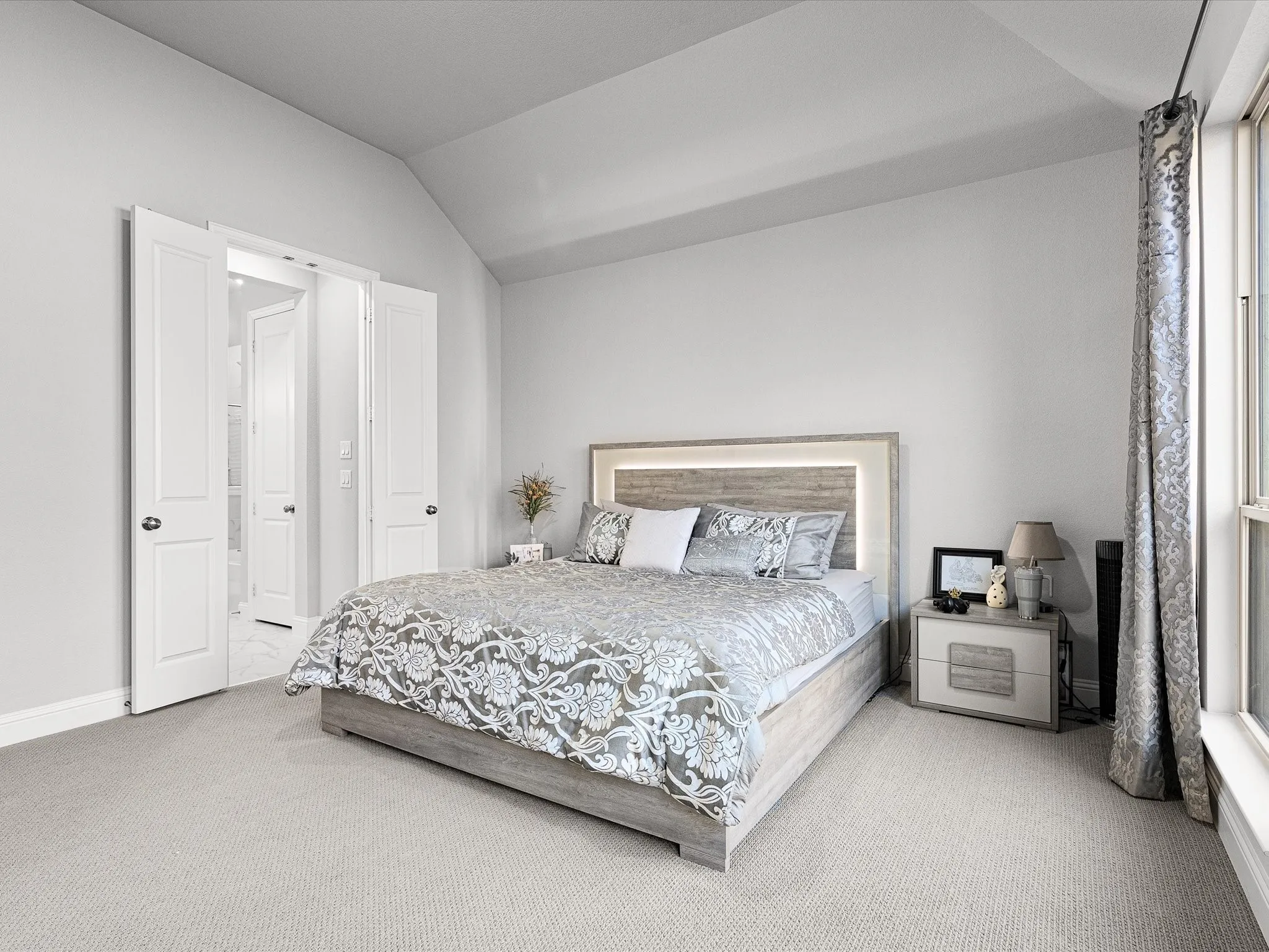 Single Family Residence For Sale in Johnson County , 1606 Evening Primrose Drive, Mansfield, Texas 76063, 4 Bedroom, 5 Bathroom, 3 Garage spaces, 3,228 Sqft, built in 2022, mls#21202599, Real Estate Agent in Mansfield, Homes For Sale in Johnson county, Homes For Sale in Mansfield, Realtor in Mansfield Texas, Real Estate Brokerage Independent Realty Texas, Luminita Cordes Realtor