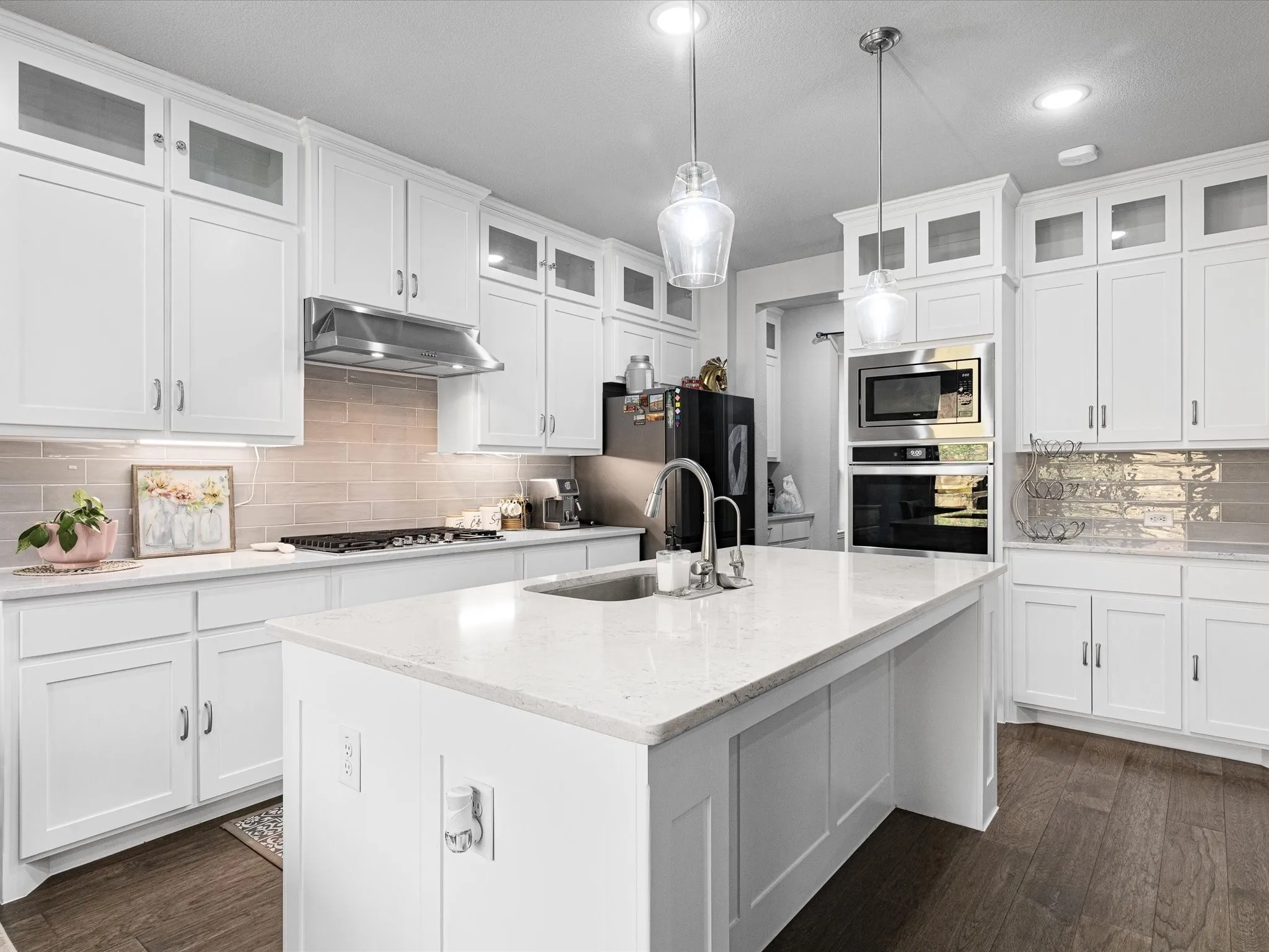 Single Family Residence For Sale in Johnson County , 1606 Evening Primrose Drive, Mansfield, Texas 76063, 4 Bedroom, 5 Bathroom, 3 Garage spaces, 3,228 Sqft, built in 2022, mls#21202599, Real Estate Agent in Mansfield, Homes For Sale in Johnson county, Homes For Sale in Mansfield, Realtor in Mansfield Texas, Real Estate Brokerage Independent Realty Texas, Luminita Cordes Realtor