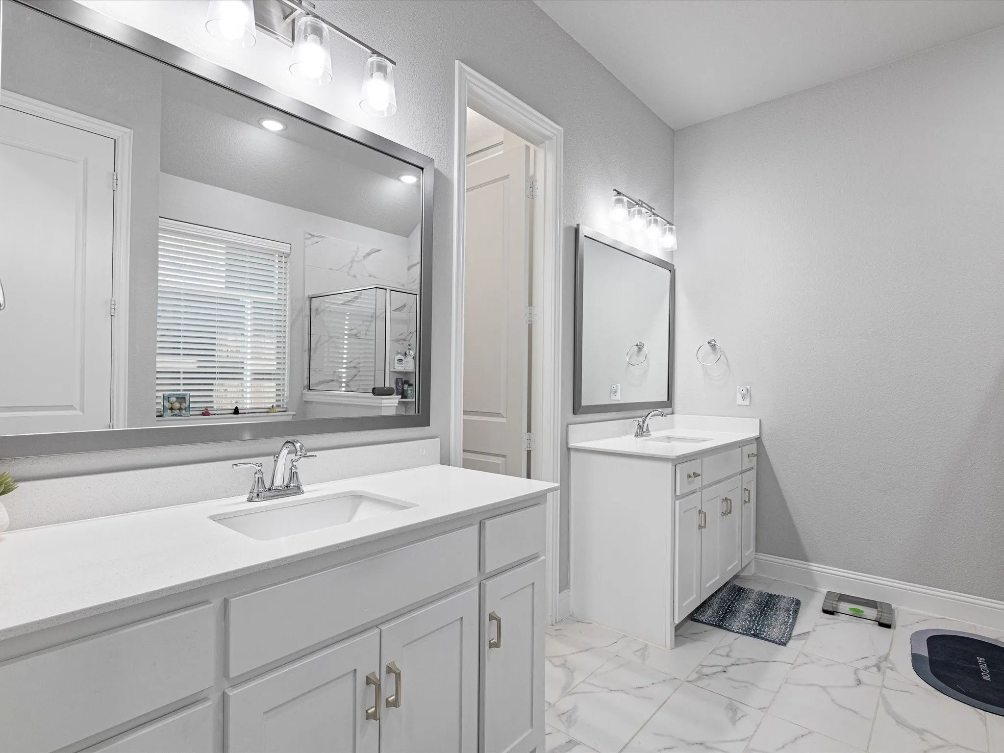 Single Family Residence For Sale in Johnson County , 1606 Evening Primrose Drive, Mansfield, Texas 76063, 4 Bedroom, 5 Bathroom, 3 Garage spaces, 3,228 Sqft, built in 2022, mls#21202599, Real Estate Agent in Mansfield, Homes For Sale in Johnson county, Homes For Sale in Mansfield, Realtor in Mansfield Texas, Real Estate Brokerage Independent Realty Texas, Luminita Cordes Realtor