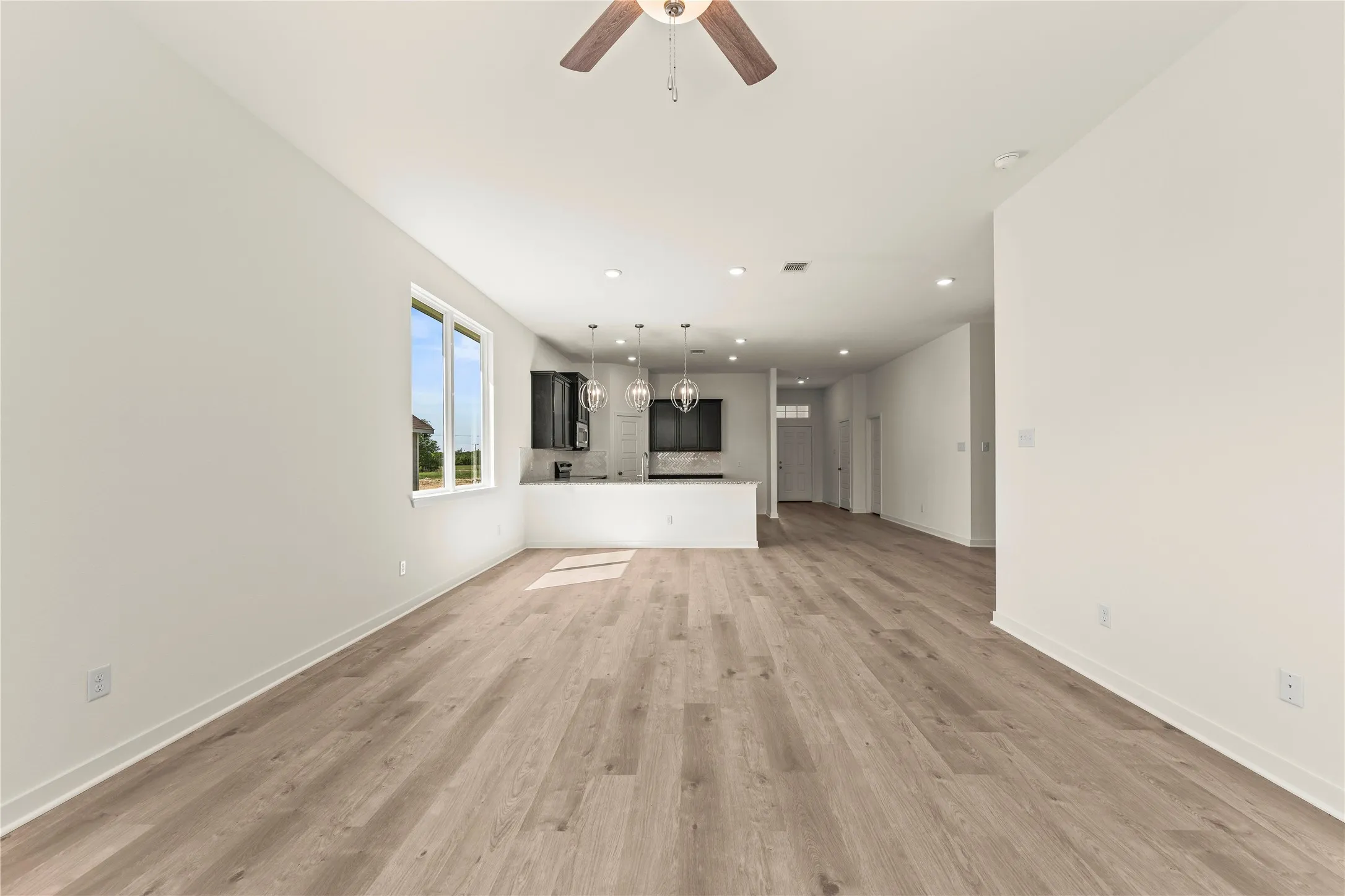Single Family Residence For Sale in Mc Lennan County , 109 Adaline Bend, Mc Gregor, Texas 76657, 4 Bedroom, 3 Bathroom, 2 Garage spaces, 2,043 Sqft, built in 2026, mls#21202712, Real Estate Agent in Mc Gregor, Homes For Sale in Mc Lennan county, Homes For Sale in Mc Gregor, Realtor in Mc Gregor Texas, Real Estate Brokerage Independent Realty Texas, Luminita Cordes Realtor