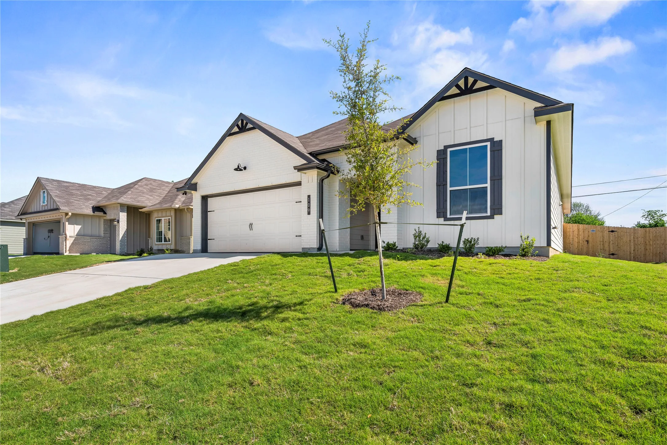 Single Family Residence For Sale in Mc Lennan County , 109 Adaline Bend, Mc Gregor, Texas 76657, 4 Bedroom, 3 Bathroom, 2 Garage spaces, 2,043 Sqft, built in 2026, mls#21202712, Real Estate Agent in Mc Gregor, Homes For Sale in Mc Lennan county, Homes For Sale in Mc Gregor, Realtor in Mc Gregor Texas, Real Estate Brokerage Independent Realty Texas, Luminita Cordes Realtor
