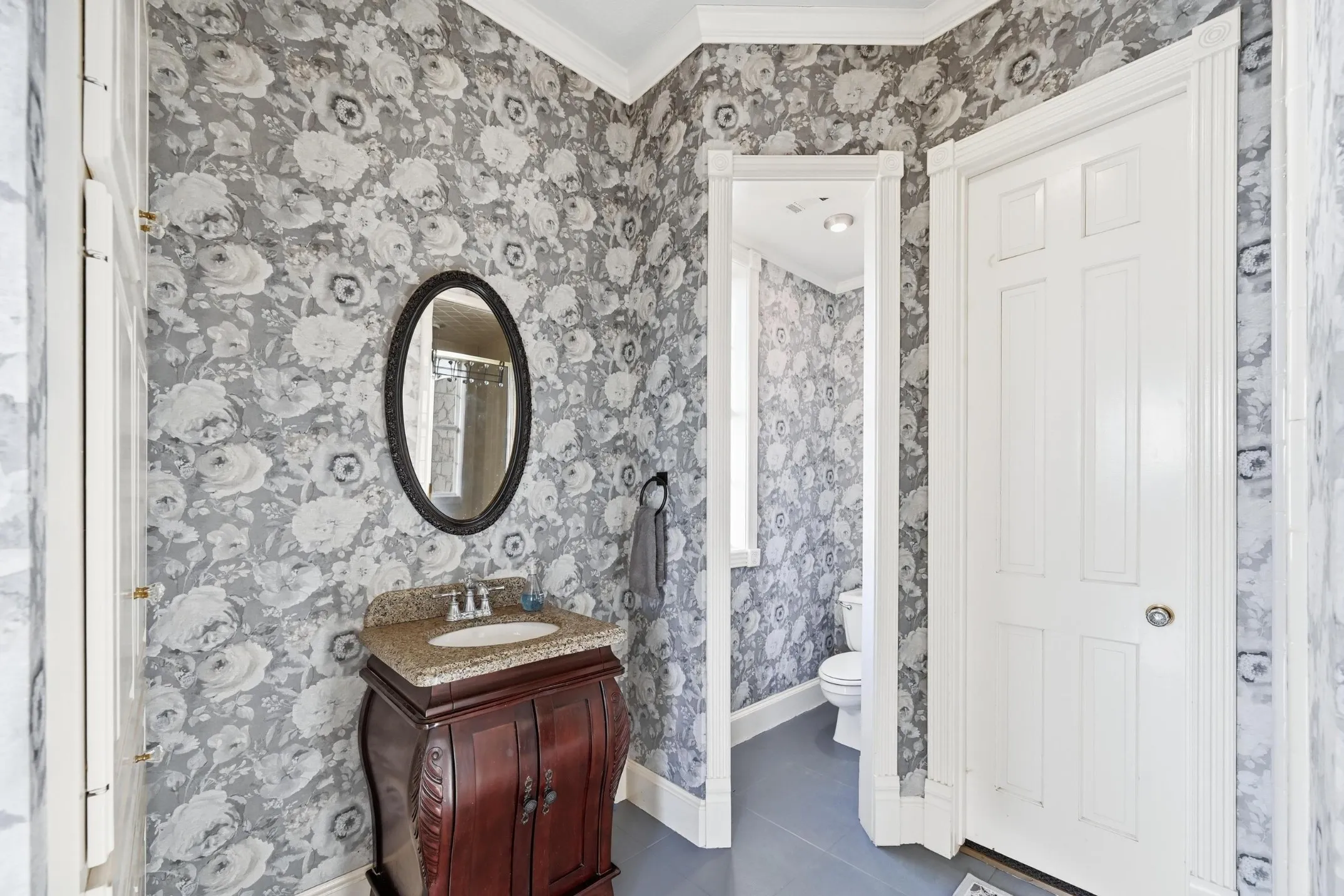 Single Family Residence For Sale in Rockwall County , 707 Cullins Road, Rockwall, Texas 75032, 4 Bedrooms, 3 Bathrooms, 2 Garage spaces, 3,583 Sqft, built in 1990, Preowned, Price $1,550,000, mls#21199208, Real Estate Agent in Rockwall, Homes For Sale in Rockwall county, Homes For Sale in Rockwall, Realtor in Rockwall Texas, Real Estate Brokerage Independent Realty Texas, Luminita Cordes Realtor