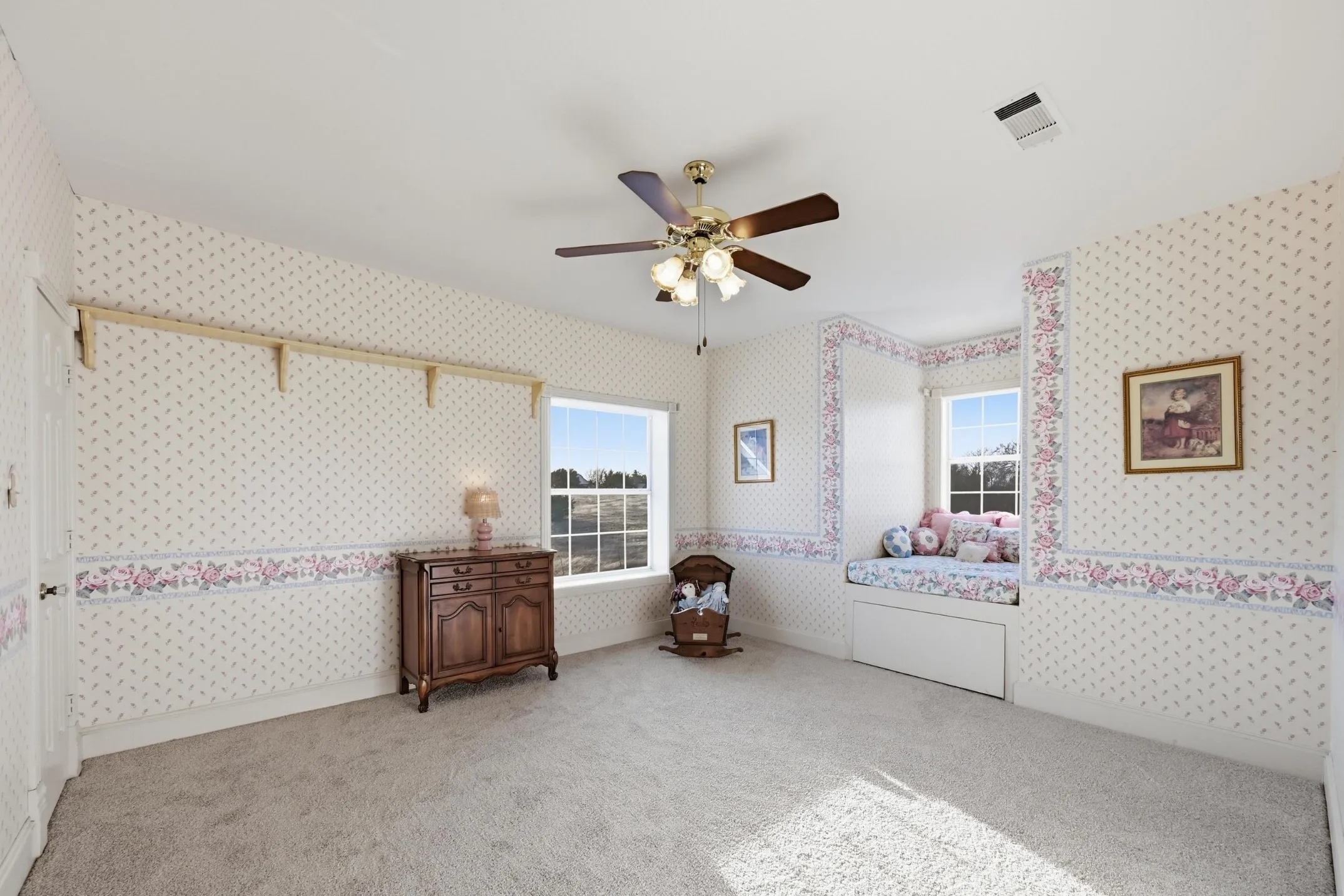 Single Family Residence For Sale in Rockwall County , 707 Cullins Road, Rockwall, Texas 75032, 4 Bedrooms, 3 Bathrooms, 2 Garage spaces, 3,583 Sqft, built in 1990, Preowned, Price $1,550,000, mls#21199208, Real Estate Agent in Rockwall, Homes For Sale in Rockwall county, Homes For Sale in Rockwall, Realtor in Rockwall Texas, Real Estate Brokerage Independent Realty Texas, Luminita Cordes Realtor