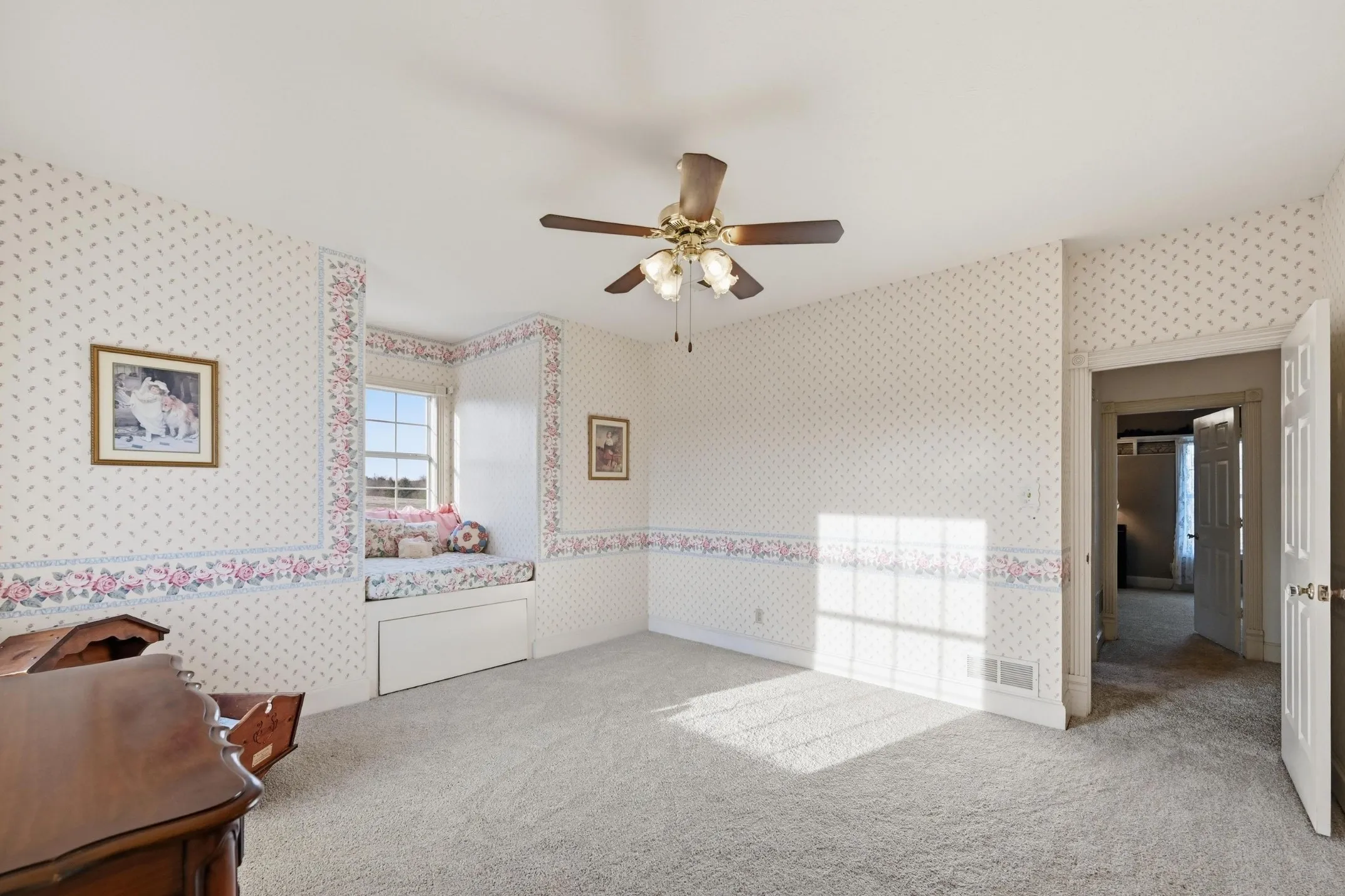 Single Family Residence For Sale in Rockwall County , 707 Cullins Road, Rockwall, Texas 75032, 4 Bedrooms, 3 Bathrooms, 2 Garage spaces, 3,583 Sqft, built in 1990, Preowned, Price $1,550,000, mls#21199208, Real Estate Agent in Rockwall, Homes For Sale in Rockwall county, Homes For Sale in Rockwall, Realtor in Rockwall Texas, Real Estate Brokerage Independent Realty Texas, Luminita Cordes Realtor