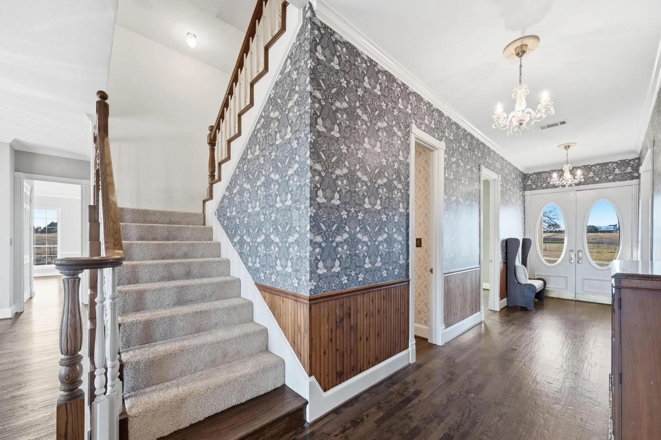 Single Family Residence For Sale in Rockwall County , 707 Cullins Road, Rockwall, Texas 75032, 4 Bedrooms, 3 Bathrooms, 2 Garage spaces, 3,583 Sqft, built in 1990, Preowned, Price $1,550,000, mls#21199208, Real Estate Agent in Rockwall, Homes For Sale in Rockwall county, Homes For Sale in Rockwall, Realtor in Rockwall Texas, Real Estate Brokerage Independent Realty Texas, Luminita Cordes Realtor