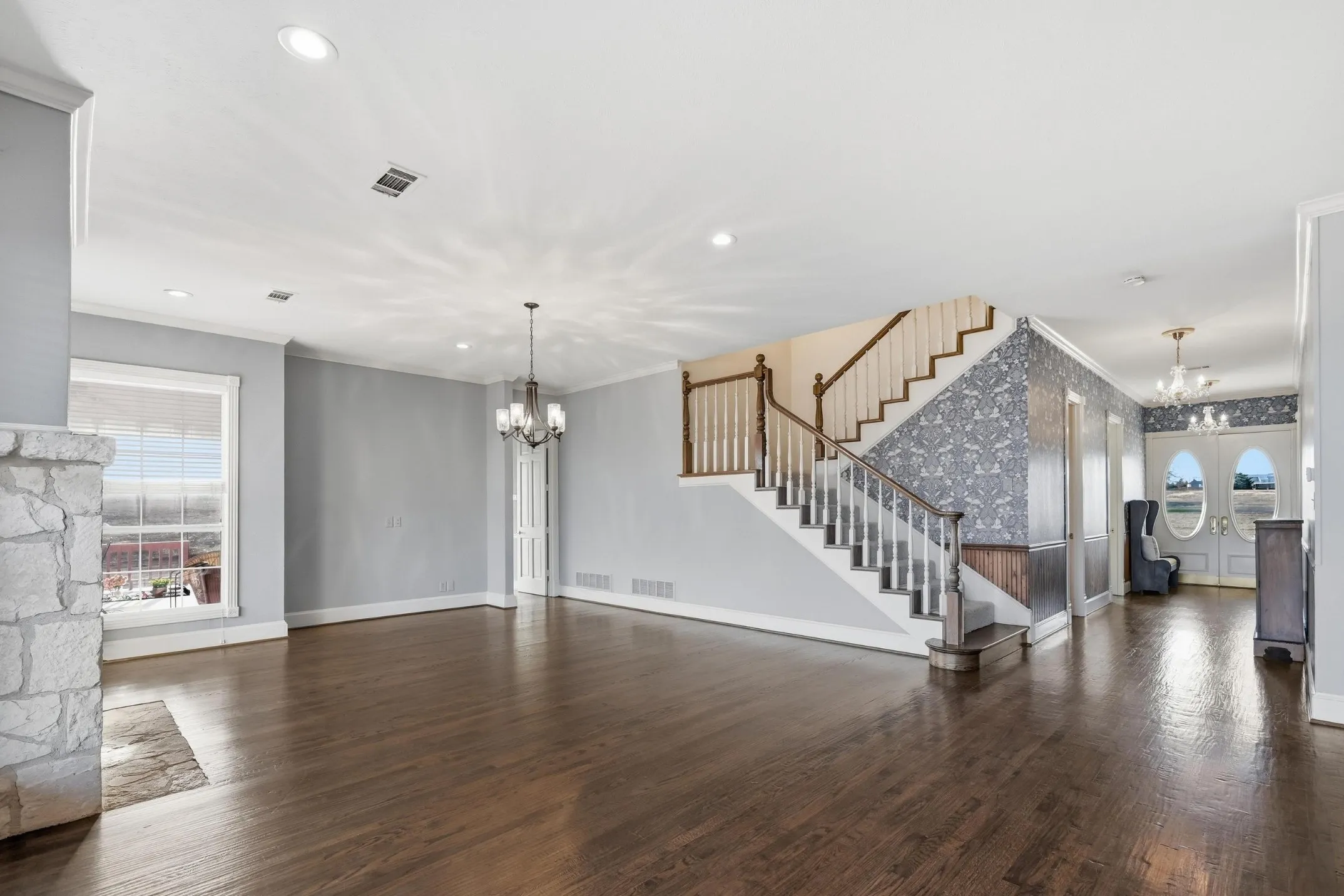 Single Family Residence For Sale in Rockwall County , 707 Cullins Road, Rockwall, Texas 75032, 4 Bedrooms, 3 Bathrooms, 2 Garage spaces, 3,583 Sqft, built in 1990, Preowned, Price $1,550,000, mls#21199208, Real Estate Agent in Rockwall, Homes For Sale in Rockwall county, Homes For Sale in Rockwall, Realtor in Rockwall Texas, Real Estate Brokerage Independent Realty Texas, Luminita Cordes Realtor