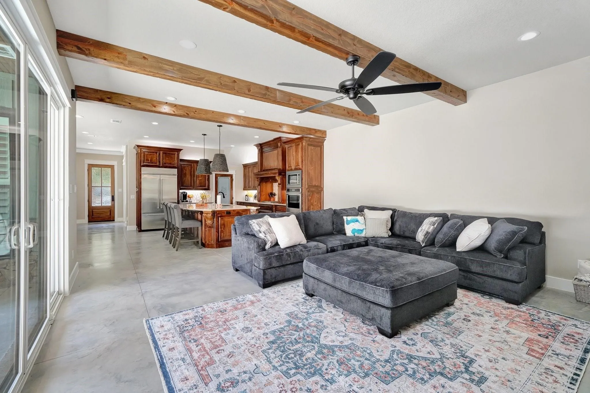 Single Family Residence For Sale in Parker County , 514 W Spring Street, Weatherford, Texas 76086, 3 Bedrooms, 3 Bathrooms, 3 Garage spaces, 3,254 Sqft, built in 2022, Price $679,000, mls#21202771, Real Estate Agent in Weatherford, Homes For Sale in Parker county, Homes For Sale in Weatherford, Realtor in Weatherford Texas, Real Estate Brokerage Independent Realty Texas, Luminita Cordes Realtor