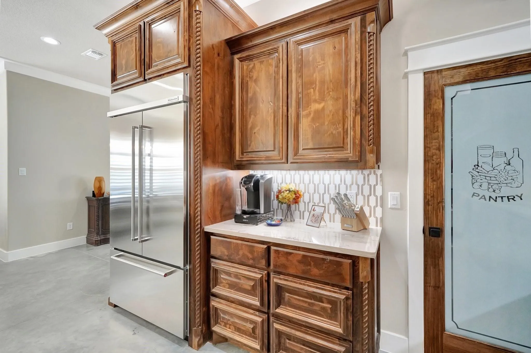 Single Family Residence For Sale in Parker County , 514 W Spring Street, Weatherford, Texas 76086, 3 Bedrooms, 3 Bathrooms, 3 Garage spaces, 3,254 Sqft, built in 2022, Price $679,000, mls#21202771, Real Estate Agent in Weatherford, Homes For Sale in Parker county, Homes For Sale in Weatherford, Realtor in Weatherford Texas, Real Estate Brokerage Independent Realty Texas, Luminita Cordes Realtor