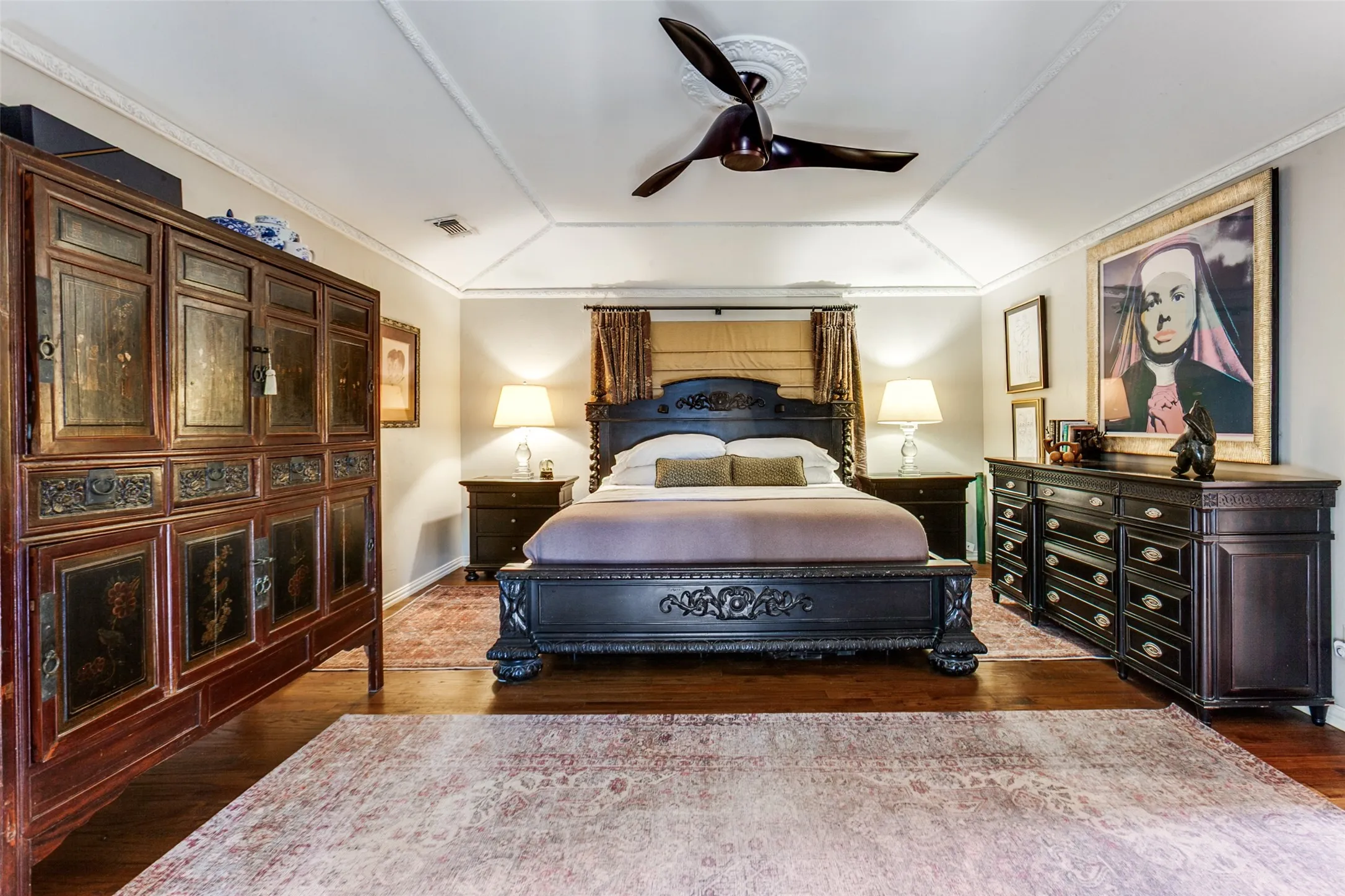 Single Family Residence For Sale in Dallas County , 3708 Jubilee Trail, Dallas, Texas 75229, 4 Bedroom, 4 Bathroom, 2 Garage spaces, 2,982 Sqft, built in 1972, Preowned, mls#21201706, Real Estate Agent in Dallas, Homes For Sale in Dallas county, Homes For Sale in Dallas, Realtor in Dallas Texas, Real Estate Brokerage Independent Realty Texas, Luminita Cordes Realtor