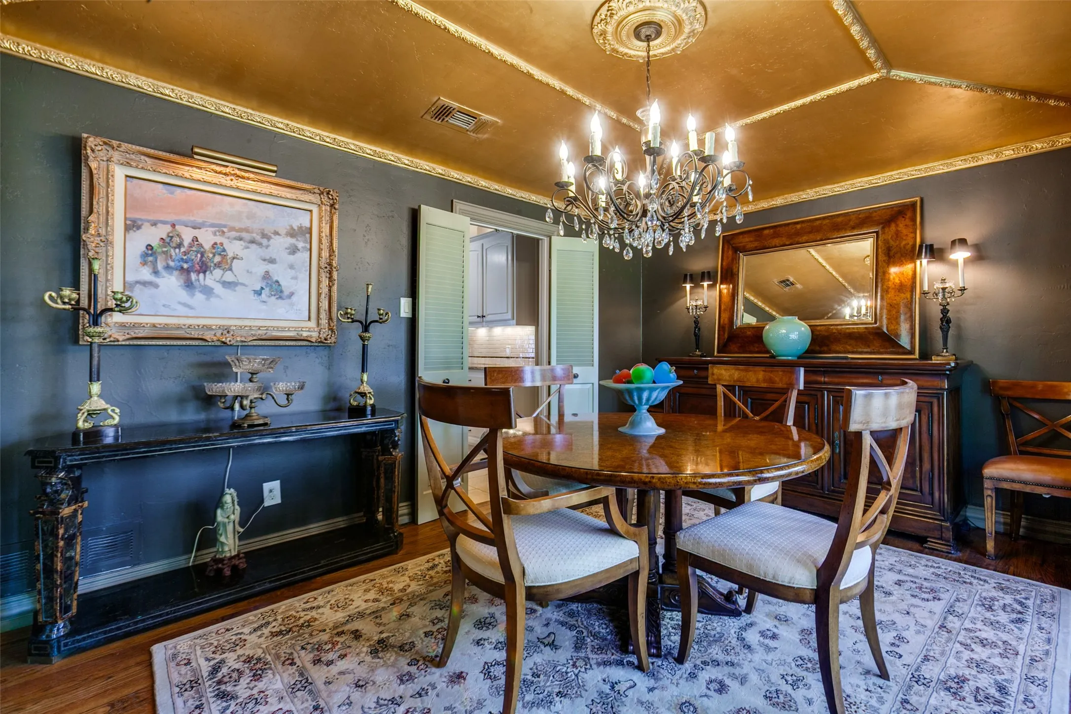 Single Family Residence For Sale in Dallas County , 3708 Jubilee Trail, Dallas, Texas 75229, 4 Bedroom, 4 Bathroom, 2 Garage spaces, 2,982 Sqft, built in 1972, Preowned, mls#21201706, Real Estate Agent in Dallas, Homes For Sale in Dallas county, Homes For Sale in Dallas, Realtor in Dallas Texas, Real Estate Brokerage Independent Realty Texas, Luminita Cordes Realtor