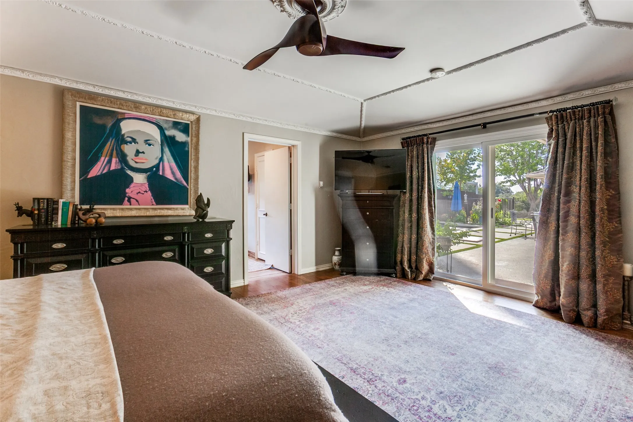 Single Family Residence For Sale in Dallas County , 3708 Jubilee Trail, Dallas, Texas 75229, 4 Bedroom, 4 Bathroom, 2 Garage spaces, 2,982 Sqft, built in 1972, Preowned, mls#21201706, Real Estate Agent in Dallas, Homes For Sale in Dallas county, Homes For Sale in Dallas, Realtor in Dallas Texas, Real Estate Brokerage Independent Realty Texas, Luminita Cordes Realtor