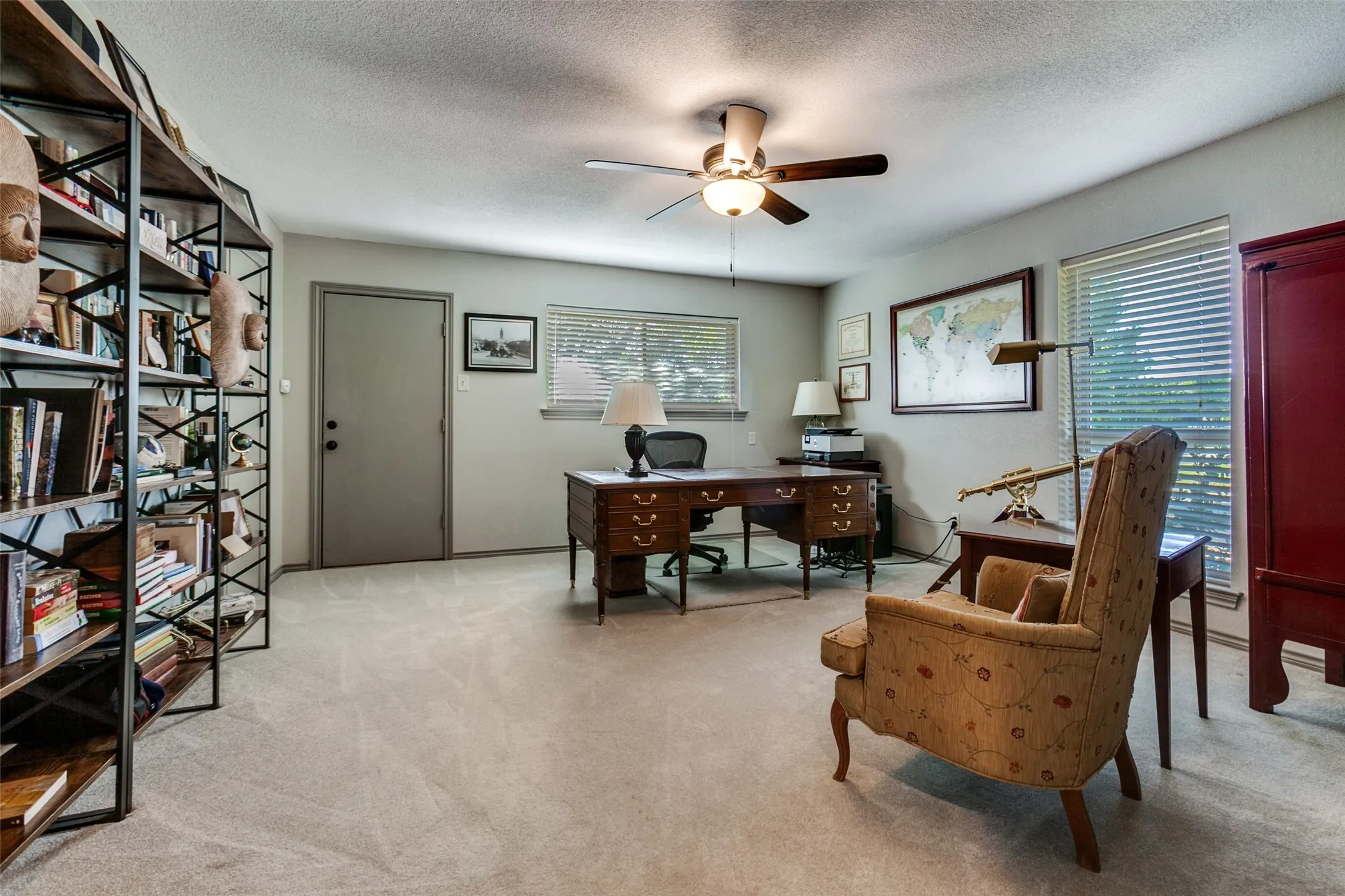 Single Family Residence For Sale in Dallas County , 3708 Jubilee Trail, Dallas, Texas 75229, 4 Bedroom, 4 Bathroom, 2 Garage spaces, 2,982 Sqft, built in 1972, Preowned, mls#21201706, Real Estate Agent in Dallas, Homes For Sale in Dallas county, Homes For Sale in Dallas, Realtor in Dallas Texas, Real Estate Brokerage Independent Realty Texas, Luminita Cordes Realtor