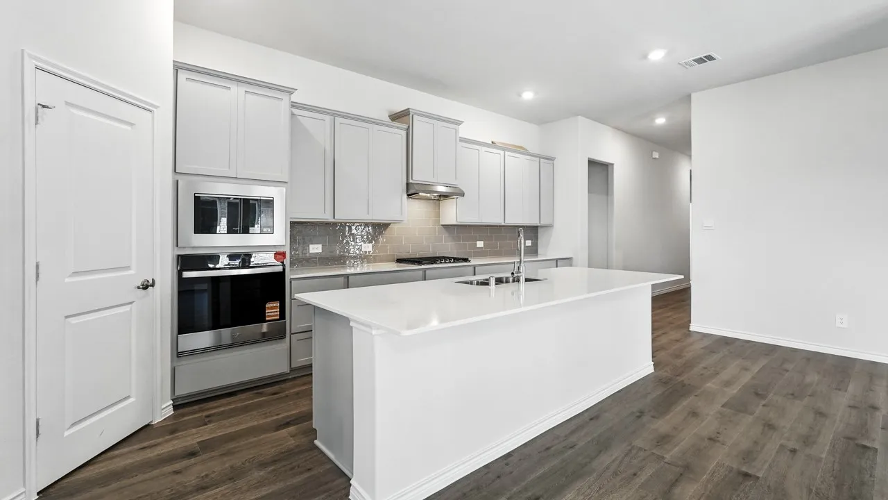 Single Family Residence For Sale in Collin County , 2082 Marble Drive, Royse City, Texas 75189, 4 Bedroom, 2 Bathroom, 2 Garage spaces, 2,121 Sqft, built in 2026, mls#21202782, Real Estate Agent in Royse City, Homes For Sale in Collin county, Homes For Sale in Royse City, Realtor in Royse City Texas, Real Estate Brokerage Independent Realty Texas, Luminita Cordes Realtor