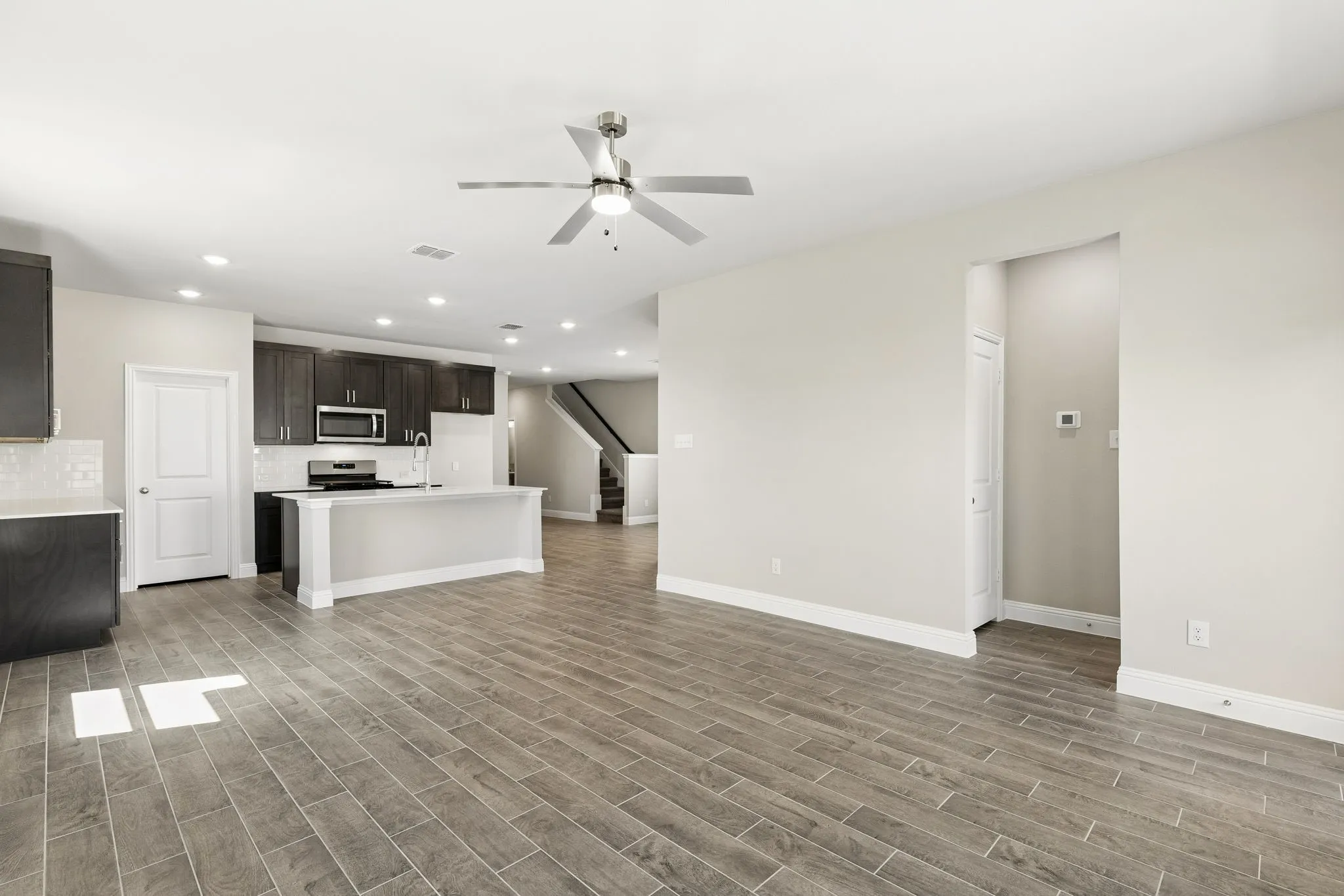 Single Family Residence For Sale in Kaufman County , 1405 Enzo Court, Forney, Texas 75126, 4 Bedroom, 3 Bathroom, 2 Garage spaces, 2,457 Sqft, built in 2025, New Construction - Complete, mls#21202841, Real Estate Agent in Forney, Homes For Sale in Kaufman county, Homes For Sale in Forney, Realtor in Forney Texas, Real Estate Brokerage Independent Realty Texas, Luminita Cordes Realtor