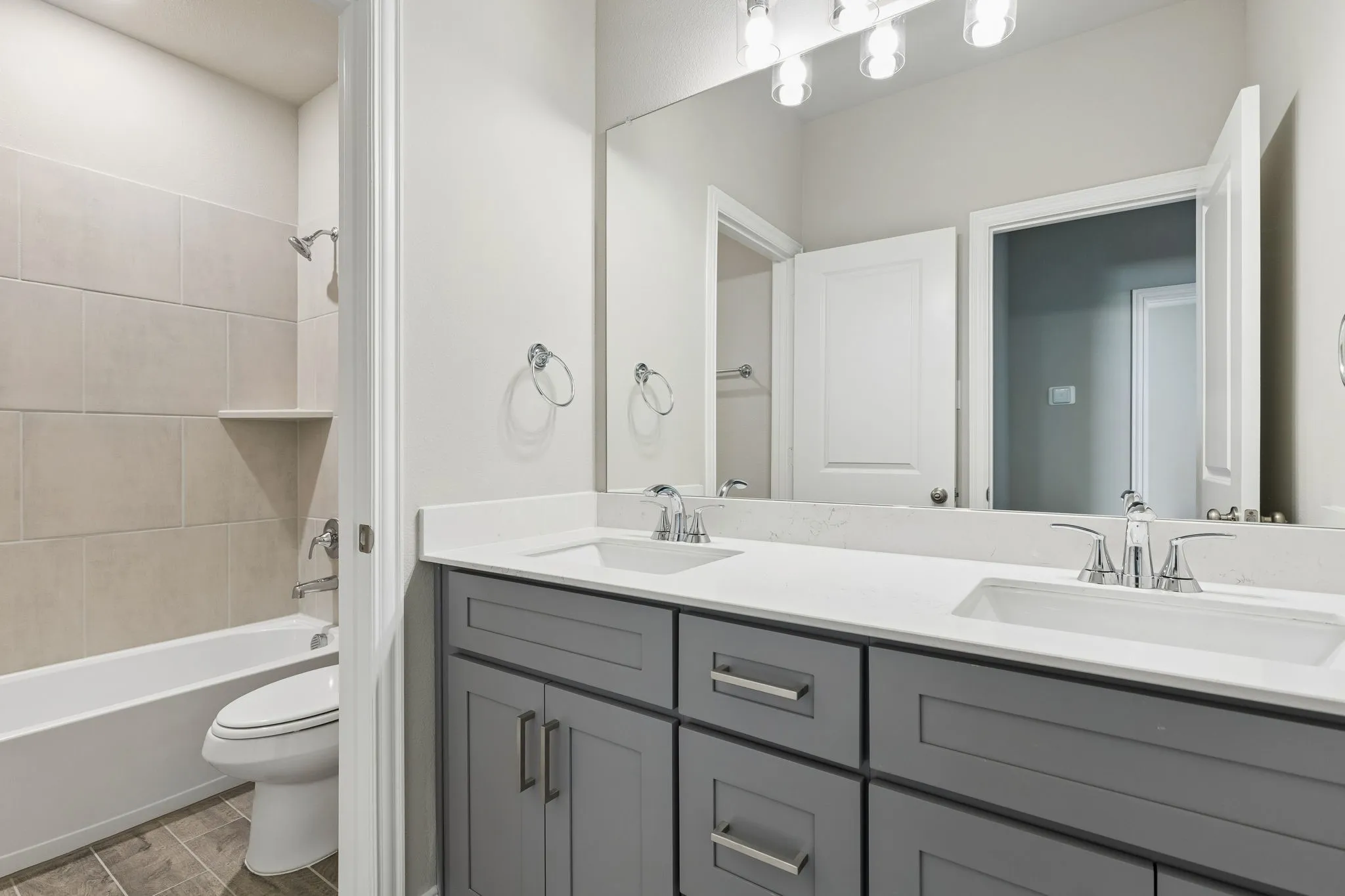 Single Family Residence For Sale in Kaufman County , 1405 Enzo Court, Forney, Texas 75126, 4 Bedroom, 3 Bathroom, 2 Garage spaces, 2,457 Sqft, built in 2025, New Construction - Complete, mls#21202841, Real Estate Agent in Forney, Homes For Sale in Kaufman county, Homes For Sale in Forney, Realtor in Forney Texas, Real Estate Brokerage Independent Realty Texas, Luminita Cordes Realtor