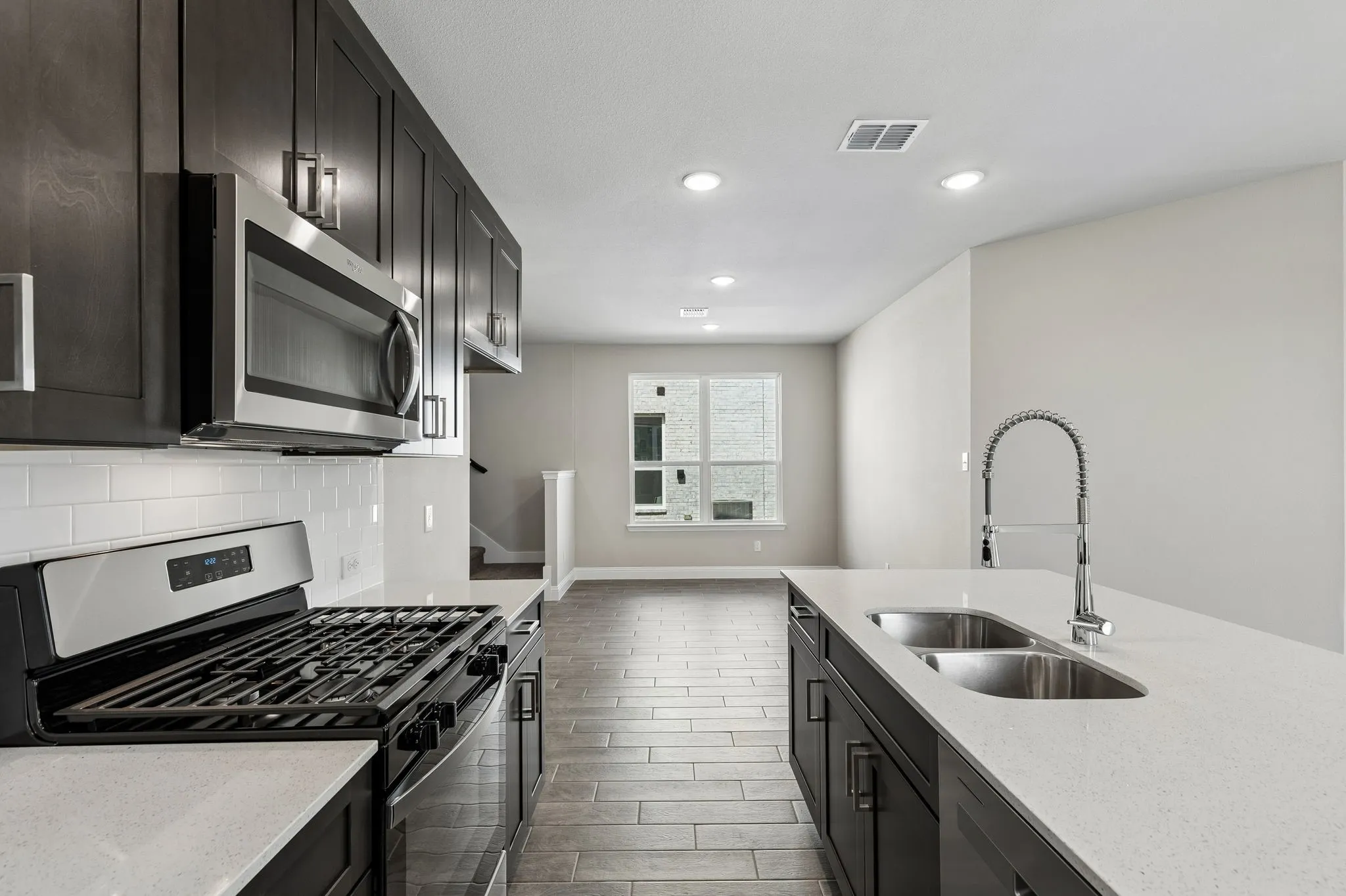 Single Family Residence For Sale in Kaufman County , 1405 Enzo Court, Forney, Texas 75126, 4 Bedroom, 3 Bathroom, 2 Garage spaces, 2,457 Sqft, built in 2025, New Construction - Complete, mls#21202841, Real Estate Agent in Forney, Homes For Sale in Kaufman county, Homes For Sale in Forney, Realtor in Forney Texas, Real Estate Brokerage Independent Realty Texas, Luminita Cordes Realtor