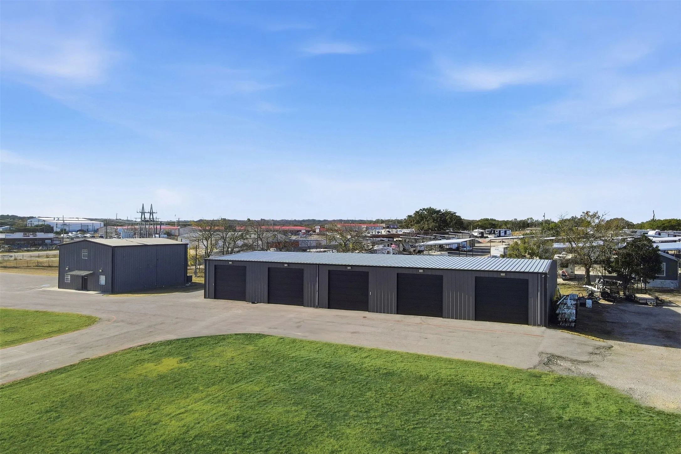 Industrial For Sale in Hood County , 2550 W US Highway 377, Granbury, Texas 76048, 0, 0, Garage spaces, 7,400 Sqft, built in 2001, Preowned, mls#21202764, Real Estate Agent in Granbury, Homes For Sale in Hood county, Homes For Sale in Granbury, Realtor in Granbury Texas, Real Estate Brokerage Independent Realty Texas, Luminita Cordes Realtor