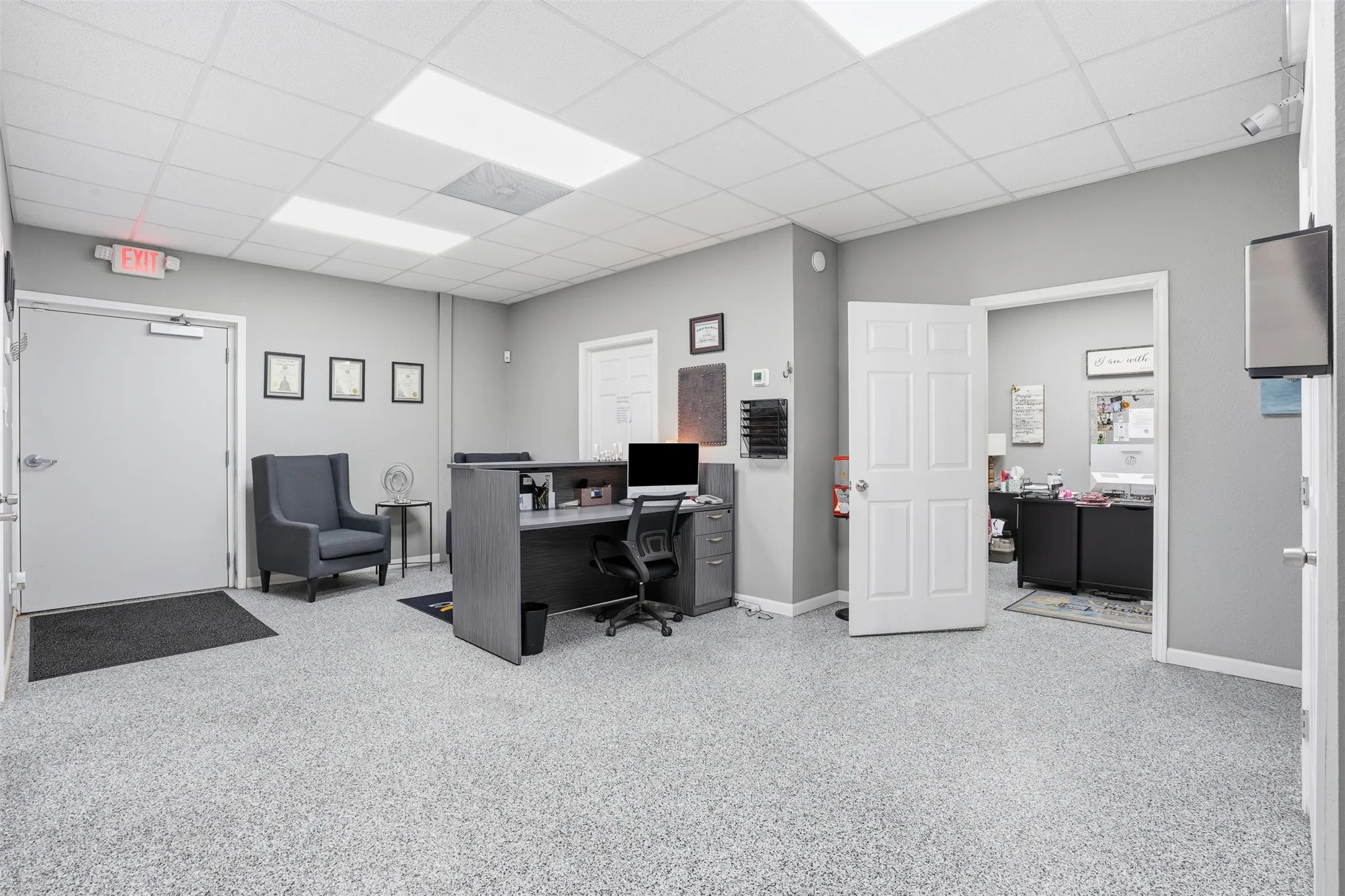 Industrial For Sale in Hood County , 2550 W US Highway 377, Granbury, Texas 76048, 0, 0, Garage spaces, 7,400 Sqft, built in 2001, Preowned, mls#21202764, Real Estate Agent in Granbury, Homes For Sale in Hood county, Homes For Sale in Granbury, Realtor in Granbury Texas, Real Estate Brokerage Independent Realty Texas, Luminita Cordes Realtor