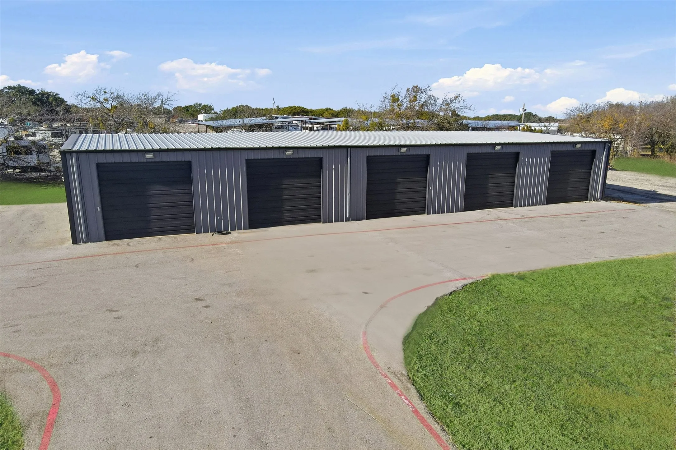 Industrial For Sale in Hood County , 2550 W US Highway 377, Granbury, Texas 76048, 0, 0, Garage spaces, 7,400 Sqft, built in 2001, Preowned, mls#21202764, Real Estate Agent in Granbury, Homes For Sale in Hood county, Homes For Sale in Granbury, Realtor in Granbury Texas, Real Estate Brokerage Independent Realty Texas, Luminita Cordes Realtor