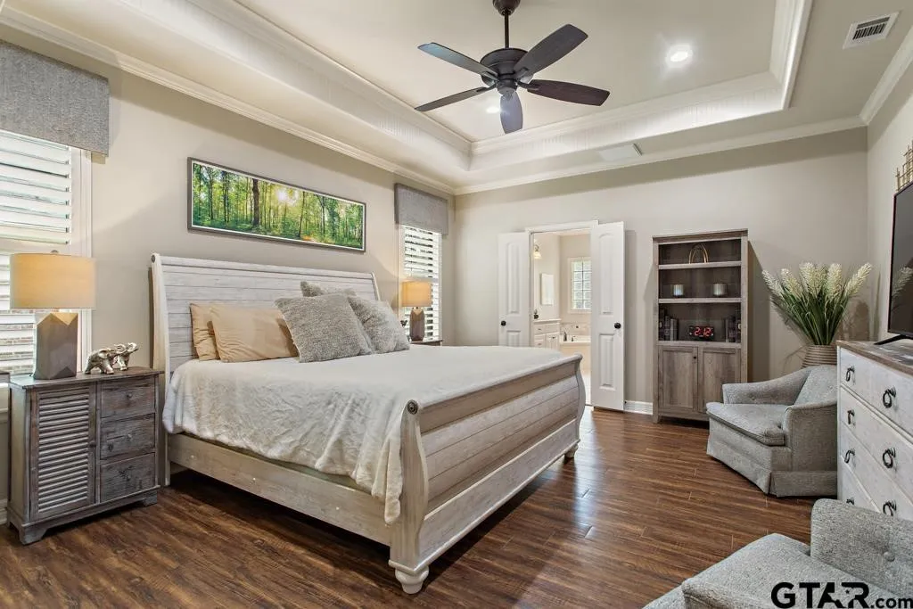 Single Family Residence For Sale in Smith County , 19551 Sandhill Lane, Flint, Texas 75762, 5 Bedroom, 3 Bathroom, 2 Garage spaces, 2,733 Sqft, built in 2013, mls#21202908, Real Estate Agent in Flint, Homes For Sale in Smith county, Homes For Sale in Flint, Realtor in Flint Texas, Real Estate Brokerage Independent Realty Texas, Luminita Cordes Realtor