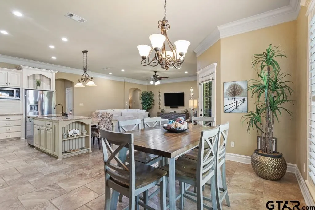Single Family Residence For Sale in Smith County , 19551 Sandhill Lane, Flint, Texas 75762, 5 Bedroom, 3 Bathroom, 2 Garage spaces, 2,733 Sqft, built in 2013, mls#21202908, Real Estate Agent in Flint, Homes For Sale in Smith county, Homes For Sale in Flint, Realtor in Flint Texas, Real Estate Brokerage Independent Realty Texas, Luminita Cordes Realtor