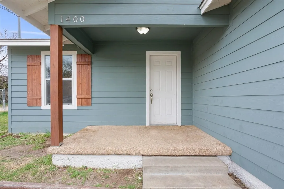 Single Family Residence For Sale in Mc Lennan County , 1400 Connally Street, Waco, Texas 76711, 2 Bedroom, 1 Bathroom, Garage spaces, 796 Sqft, built in 1949, mls#21200622, Real Estate Agent in Waco, Homes For Sale in Mc Lennan county, Homes For Sale in Waco, Realtor in Waco Texas, Real Estate Brokerage Independent Realty Texas, Luminita Cordes Realtor
