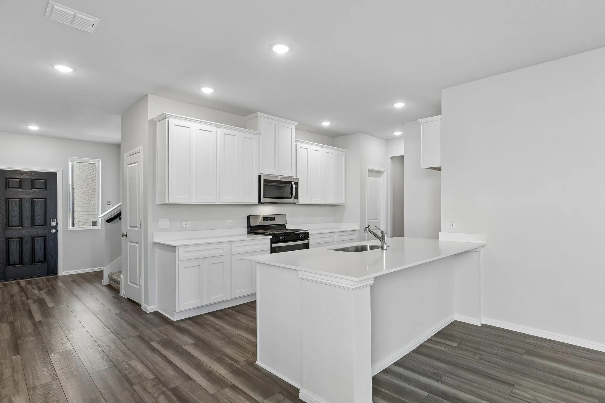 Single Family Residence For Sale in Kaufman County , 1518 Newcastle Lane, Forney, Texas 75126, 4 Bedroom, 4 Bathroom, 2 Garage spaces, 3,055 Sqft, built in 2025, New Construction - Complete, mls#21202979, Real Estate Agent in Forney, Homes For Sale in Kaufman county, Homes For Sale in Forney, Realtor in Forney Texas, Real Estate Brokerage Independent Realty Texas, Luminita Cordes Realtor