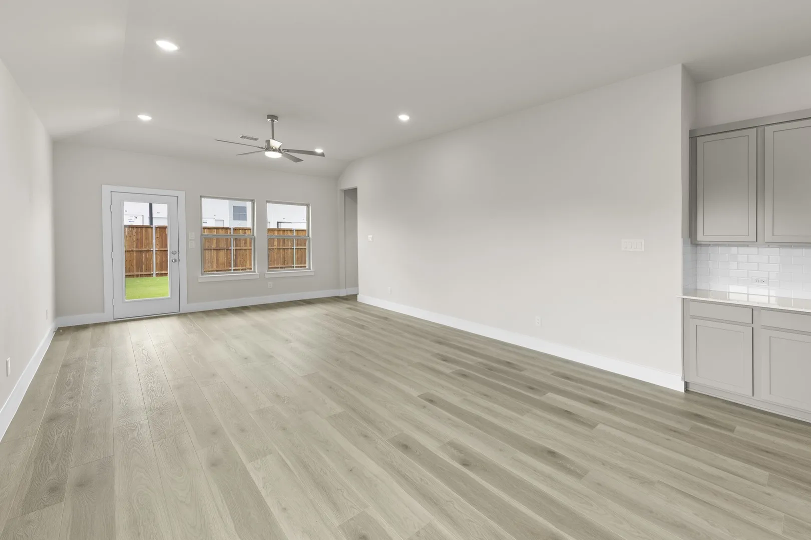 Single Family Residence For Sale in Kaufman County , 1324 Comal Drive, Forney, Texas 75126, 3 Bedroom, 2 Bathroom, 3 Garage spaces, 1,546 Sqft, built in 2026, New Construction - Complete, mls#21203001, Real Estate Agent in Forney, Homes For Sale in Kaufman county, Homes For Sale in Forney, Realtor in Forney Texas, Real Estate Brokerage Independent Realty Texas, Luminita Cordes Realtor