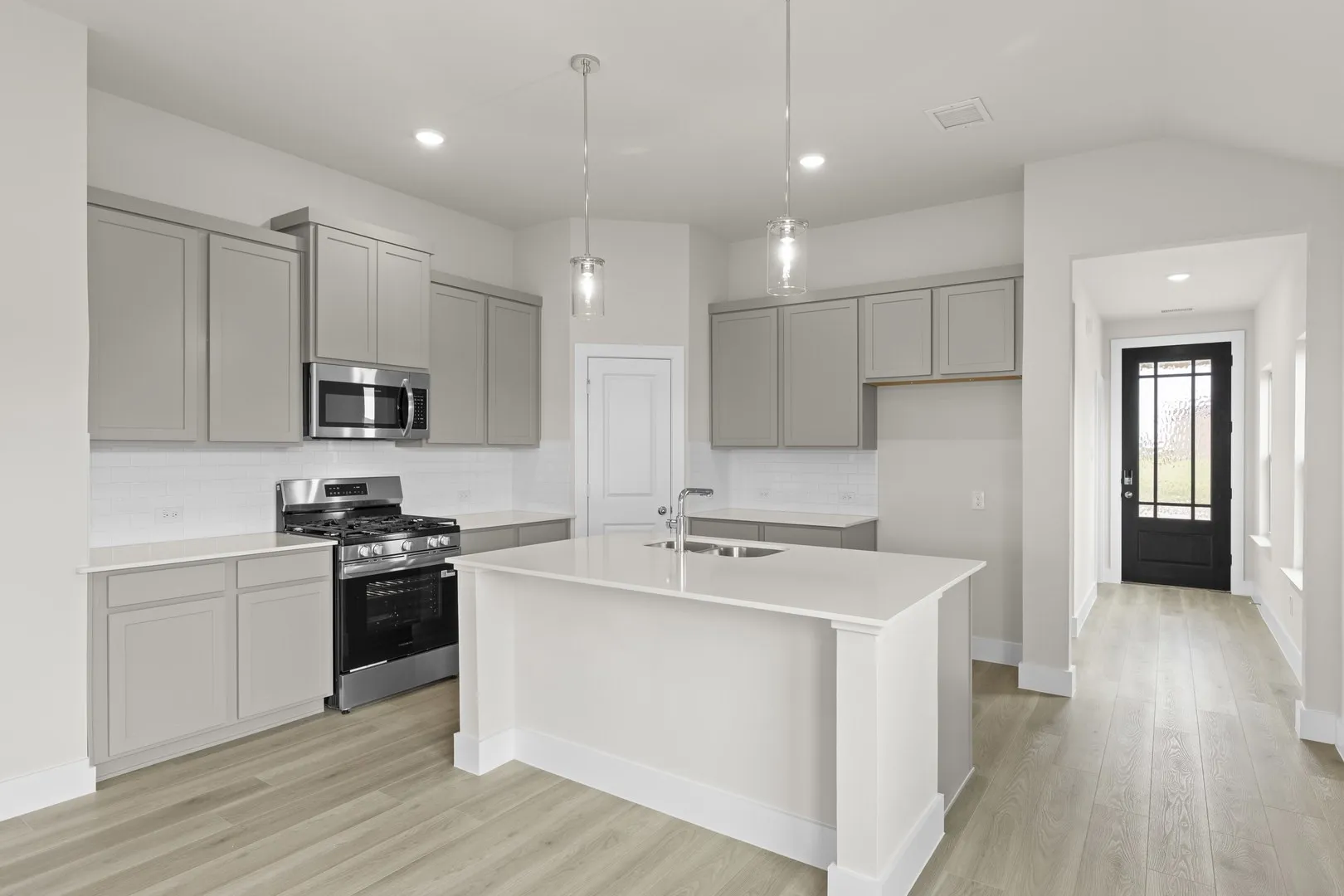 Single Family Residence For Sale in Kaufman County , 1324 Comal Drive, Forney, Texas 75126, 3 Bedroom, 2 Bathroom, 3 Garage spaces, 1,546 Sqft, built in 2026, New Construction - Complete, mls#21203001, Real Estate Agent in Forney, Homes For Sale in Kaufman county, Homes For Sale in Forney, Realtor in Forney Texas, Real Estate Brokerage Independent Realty Texas, Luminita Cordes Realtor