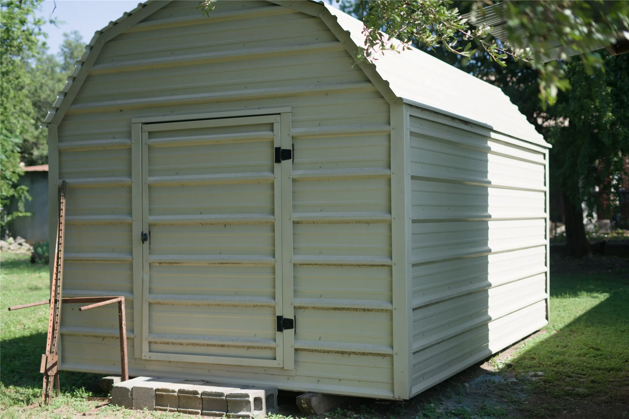 Single Family Residence For Sale in San Saba County , 403 S Live Oak Street, San Saba, Texas 76877, 1 Bedroom, 1 Bathroom, Garage spaces, 830 Sqft, built in 2011, mls#21203010, Real Estate Agent in San Saba, Homes For Sale in San Saba county, Homes For Sale in San Saba, Realtor in San Saba Texas, Real Estate Brokerage Independent Realty Texas, Luminita Cordes Realtor