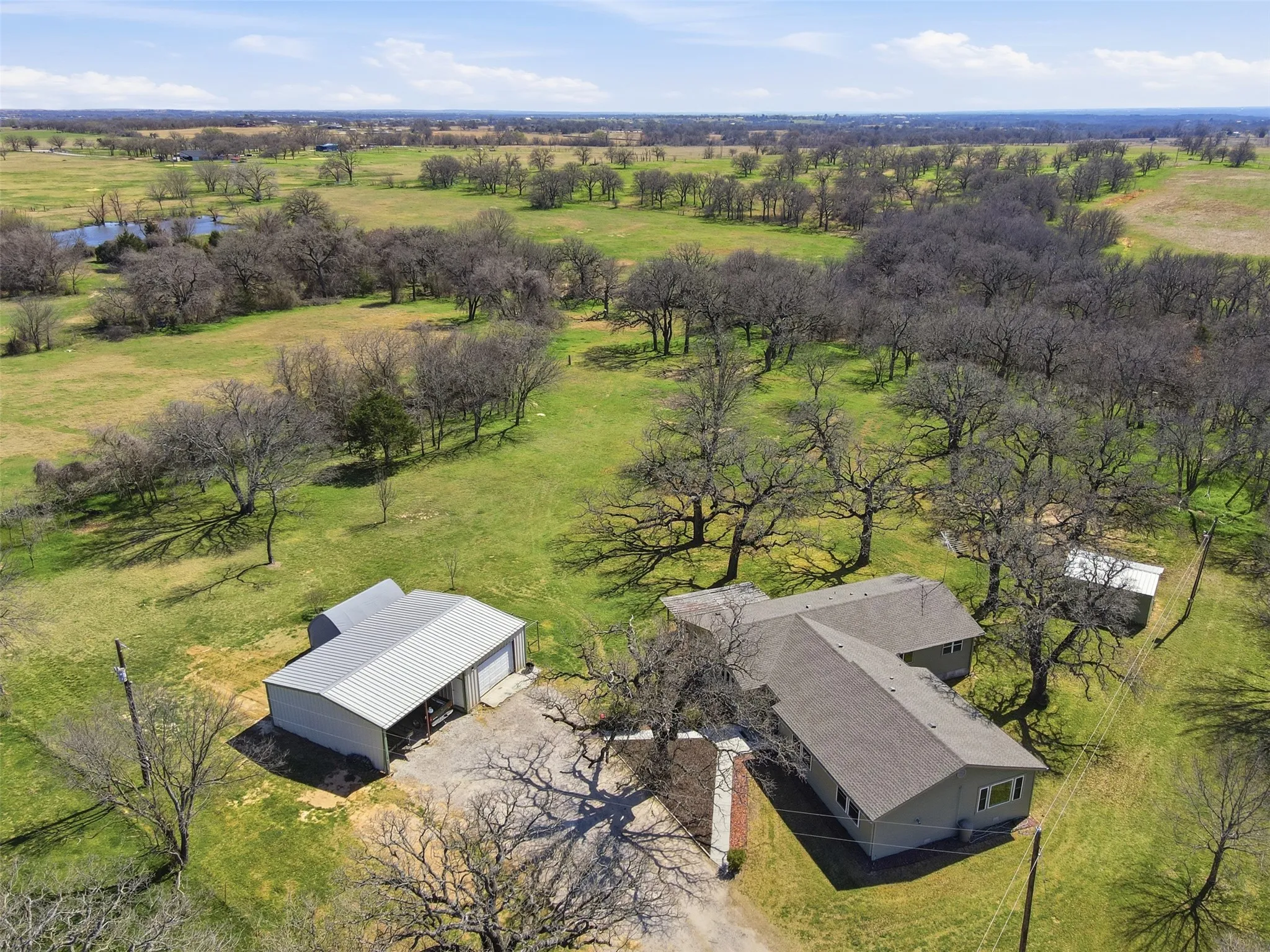 Single Family Residence For Sale in Wise County , 755 County Road 4280, Decatur, Texas 76234, 5 Bedrooms, 3 Bathrooms, Garage spaces, 2,784 Sqft, built in 1978, Preowned, Price $525,000, mls#21202929, Real Estate Agent in Decatur, Homes For Sale in Wise county, Homes For Sale in Decatur, Realtor in Decatur Texas, Real Estate Brokerage Independent Realty Texas, Luminita Cordes Realtor