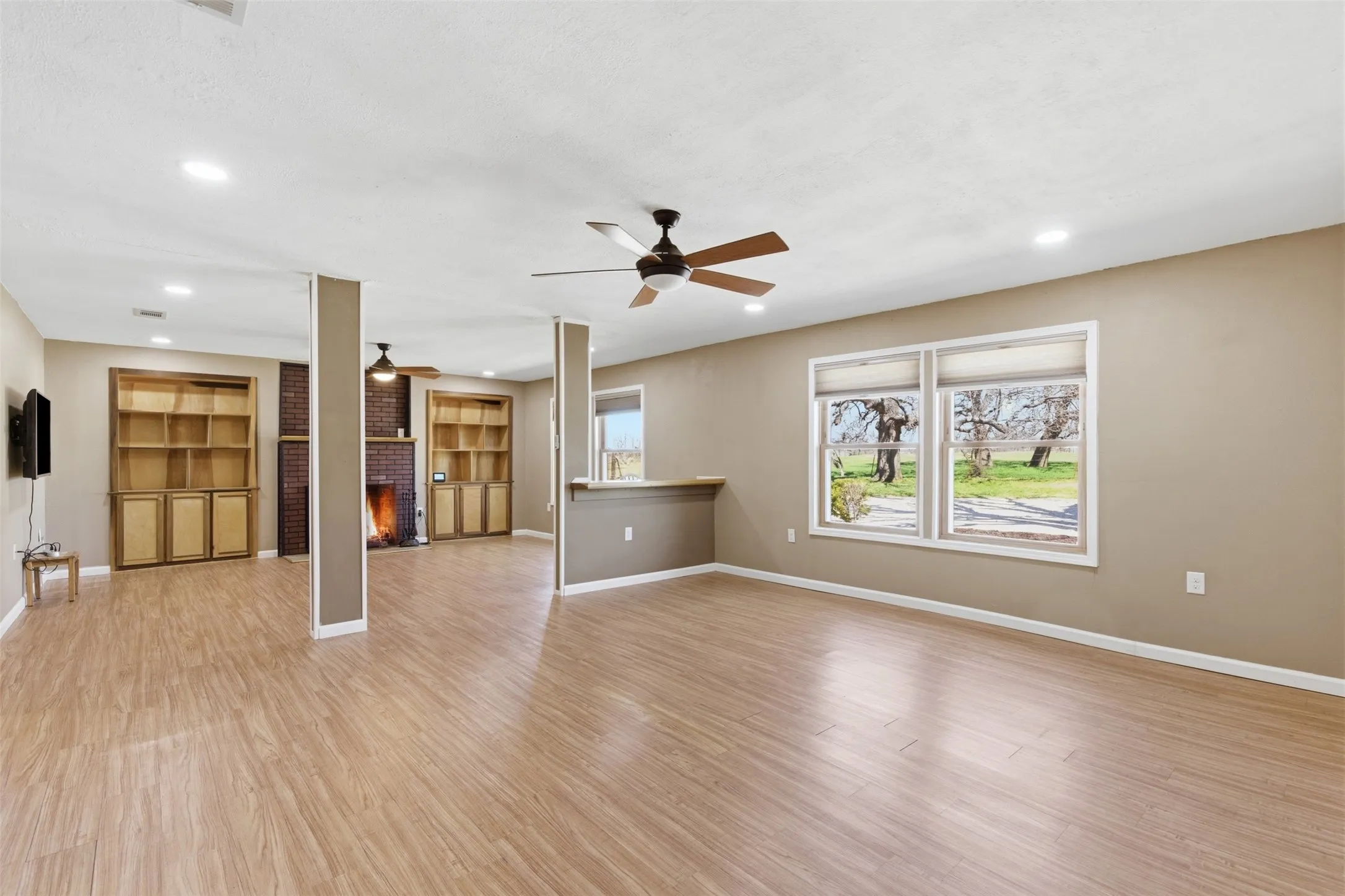 Single Family Residence For Sale in Wise County , 755 County Road 4280, Decatur, Texas 76234, 5 Bedrooms, 3 Bathrooms, Garage spaces, 2,784 Sqft, built in 1978, Preowned, Price $525,000, mls#21202929, Real Estate Agent in Decatur, Homes For Sale in Wise county, Homes For Sale in Decatur, Realtor in Decatur Texas, Real Estate Brokerage Independent Realty Texas, Luminita Cordes Realtor