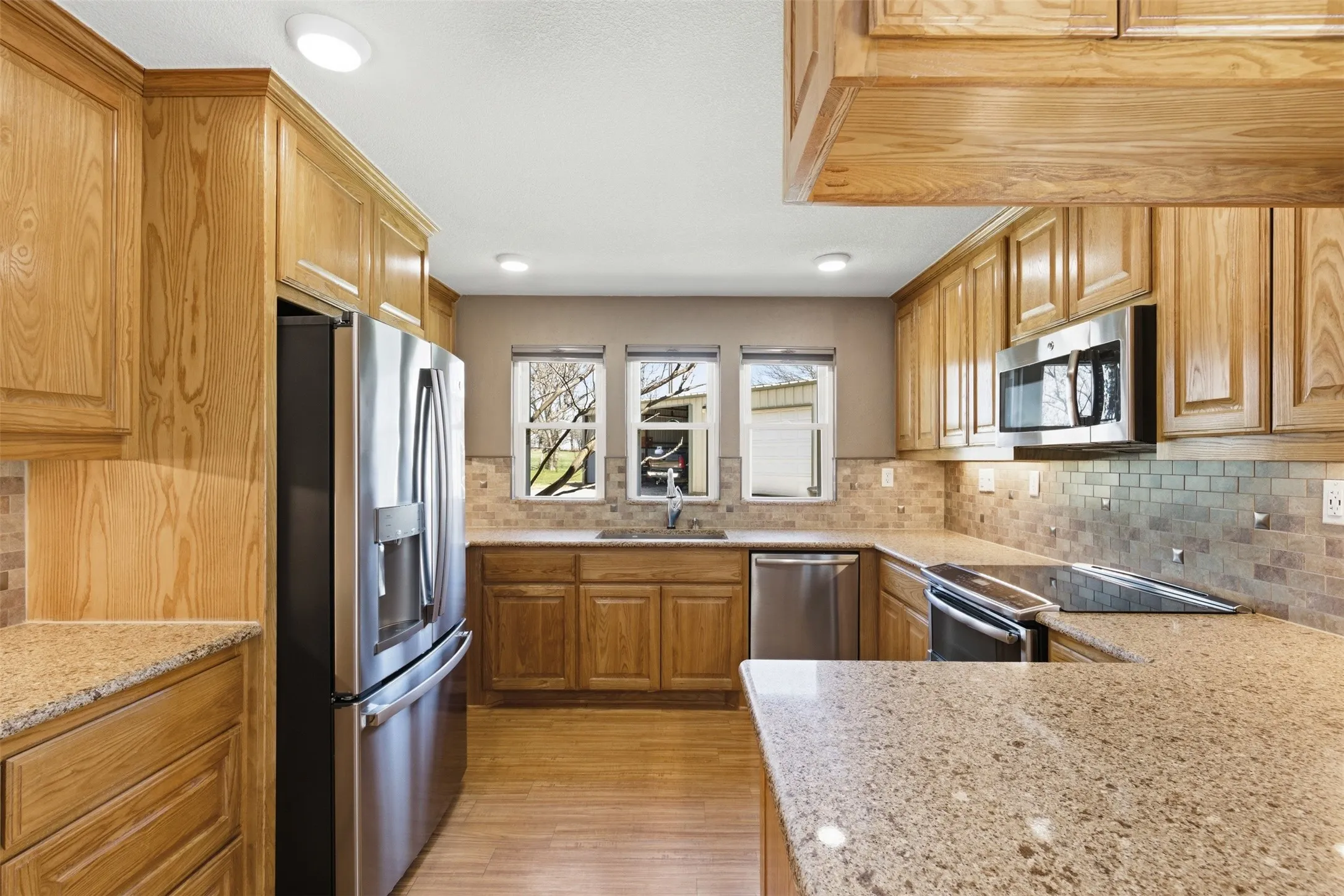 Single Family Residence For Sale in Wise County , 755 County Road 4280, Decatur, Texas 76234, 5 Bedrooms, 3 Bathrooms, Garage spaces, 2,784 Sqft, built in 1978, Preowned, Price $525,000, mls#21202929, Real Estate Agent in Decatur, Homes For Sale in Wise county, Homes For Sale in Decatur, Realtor in Decatur Texas, Real Estate Brokerage Independent Realty Texas, Luminita Cordes Realtor