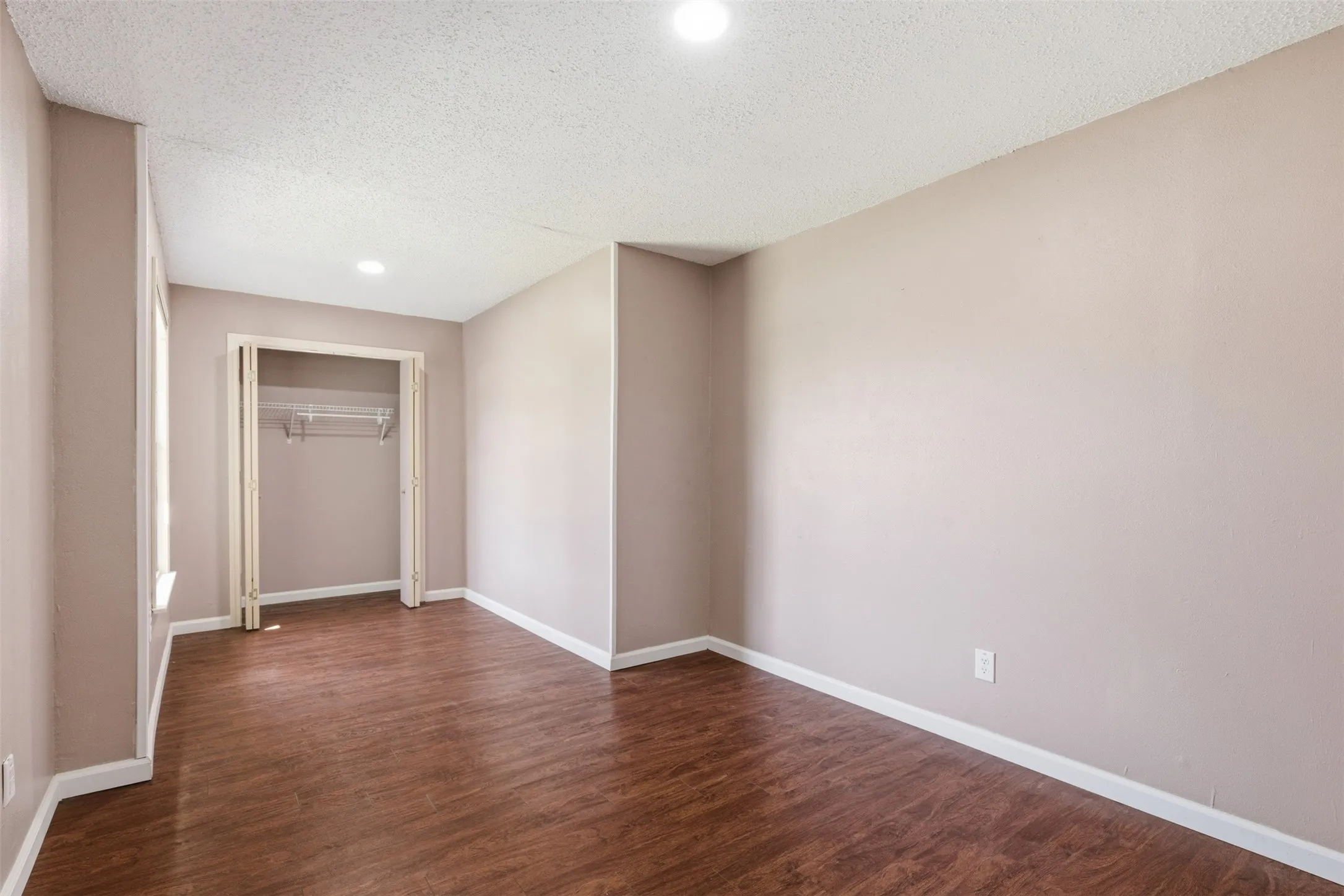 Single Family Residence For Sale in Wise County , 755 County Road 4280, Decatur, Texas 76234, 5 Bedrooms, 3 Bathrooms, Garage spaces, 2,784 Sqft, built in 1978, Preowned, Price $525,000, mls#21202929, Real Estate Agent in Decatur, Homes For Sale in Wise county, Homes For Sale in Decatur, Realtor in Decatur Texas, Real Estate Brokerage Independent Realty Texas, Luminita Cordes Realtor