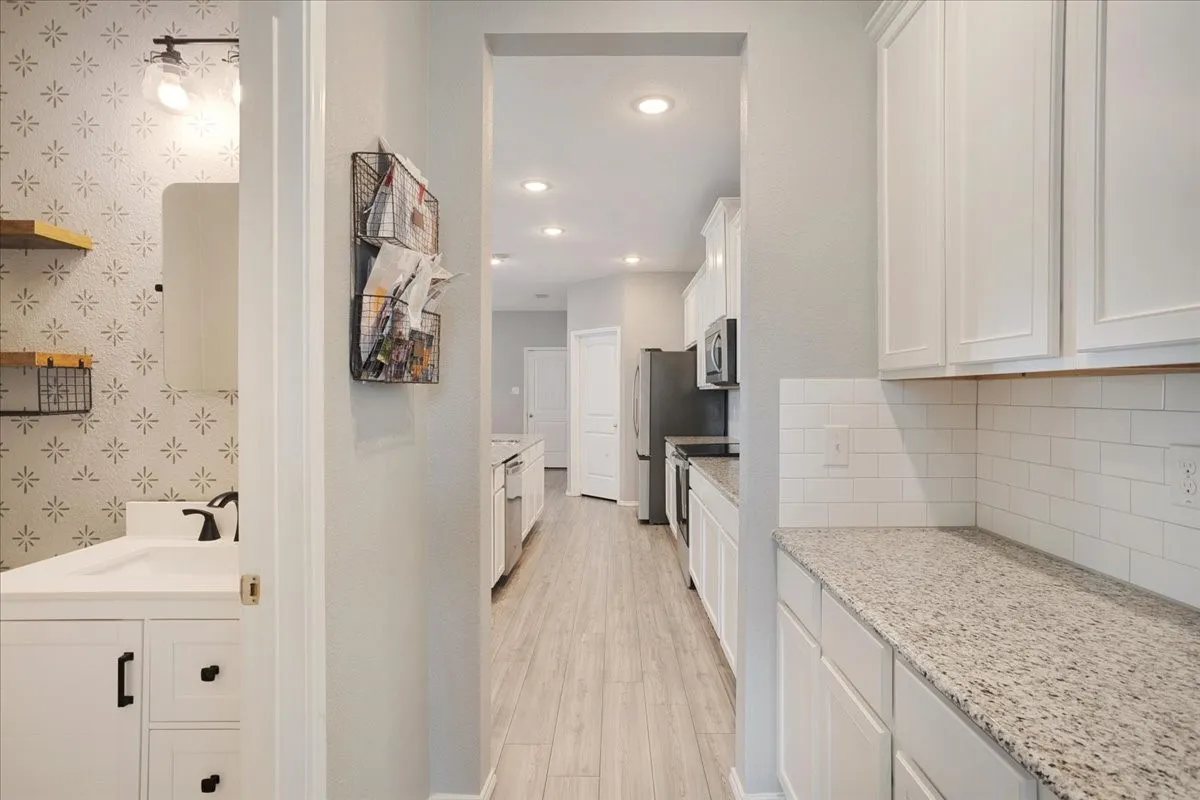 Single Family Residence For Sale in Denton County , 10021 Adams Lane, Providence Village, Texas 76227, 4 Bedroom, 3 Bathroom, 2 Garage spaces, 3,108 Sqft, built in 2020, Preowned, mls#21200550, Real Estate Agent in Providence Village, Homes For Sale in Denton county, Homes For Sale in Providence Village, Realtor in Providence Village Texas, Real Estate Brokerage Independent Realty Texas, Luminita Cordes Realtor